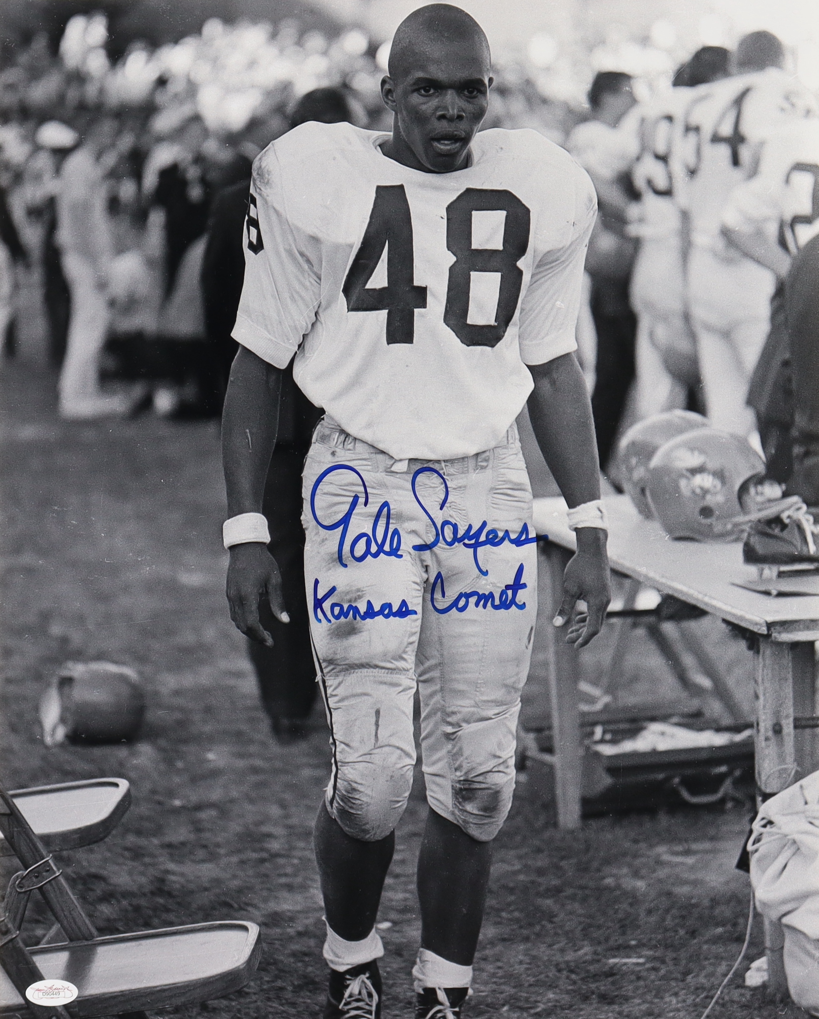 Gale Sayers Signed Bears 16x20 Photo Inscribed "Kansas Comet" (JSA) at PristineAuction.com Gale Sayers Signed Bears 16x20 Photo Inscribed "Kansas Comet" (JSA) at PristineAuction.com