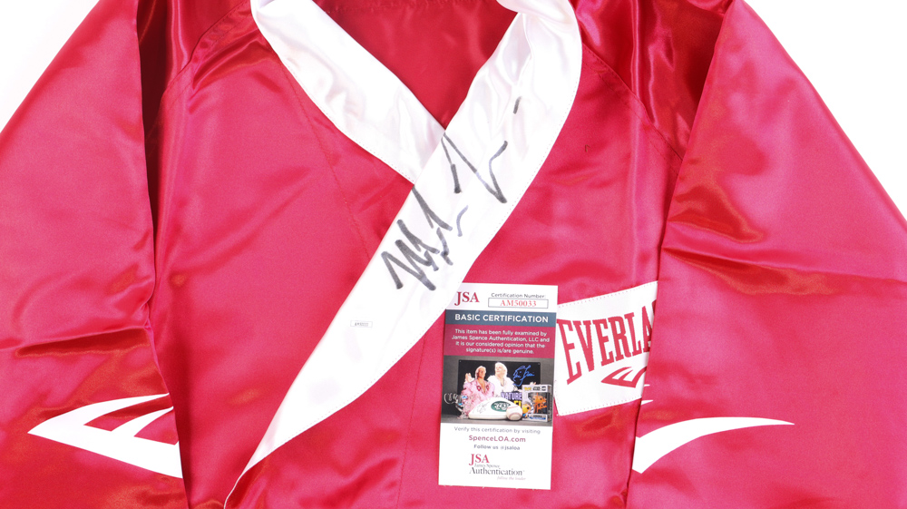 Mike Tyson Signed Everlast Boxing Robe (JSA & Tyson) at PristineAuction.com Mike Tyson Signed Everlast Boxing Robe (JSA & Tyson) at PristineAuction.com