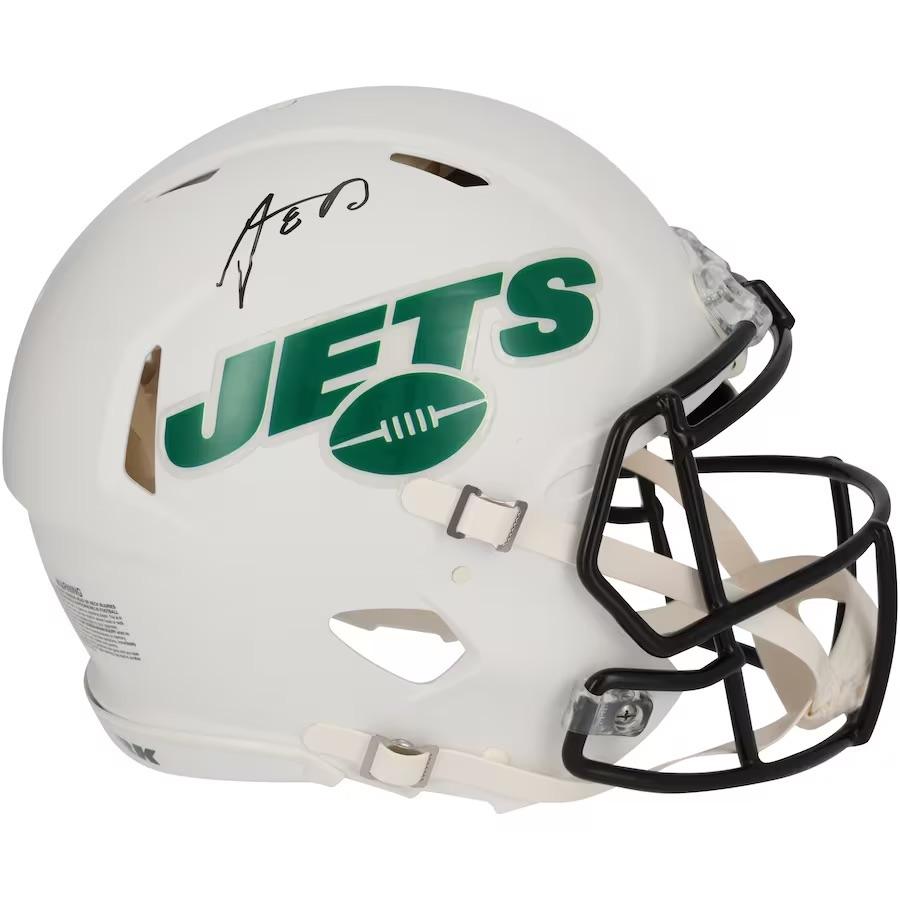 Aaron Rodgers Signed Jets Full-Size Authentic On-Field Matte White Alternate Speed Helmet (Fanatics) at PristineAuction.com Aaron Rodgers Signed Jets Full-Size Authentic On-Field Matte White Alternate Speed Helmet (Fanatics) at PristineAuction.com