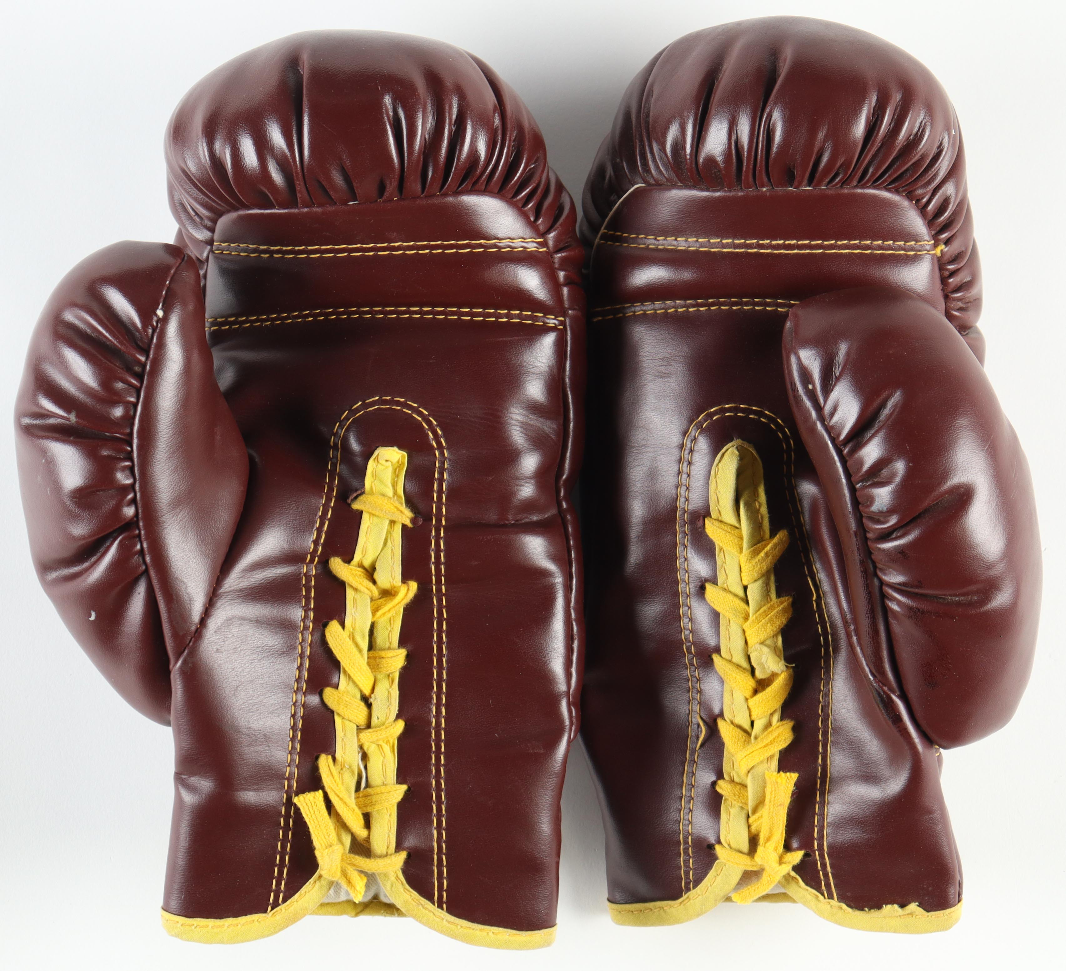 Mike Tyson Signed Vintage Boxing Gloves (Tyson & JSA) at PristineAuction.com Mike Tyson Signed Vintage Boxing Gloves (Tyson & JSA) at PristineAuction.com