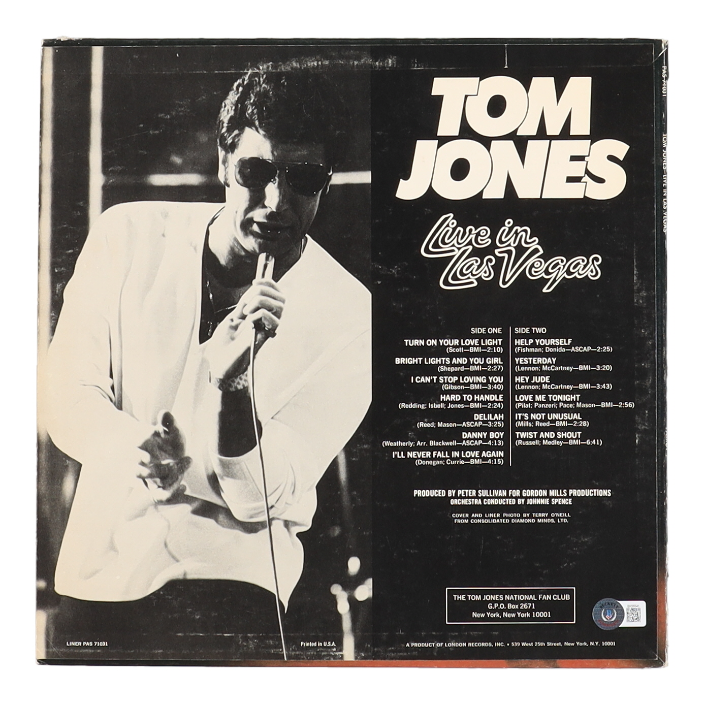 Tom Jones Signed "Tom Jones Live in Las Vegas" Vinyl Record Album (Beckett) at PristineAuction.com Tom Jones Signed "Tom Jones Live in Las Vegas" Vinyl Record Album (Beckett) at PristineAuction.com