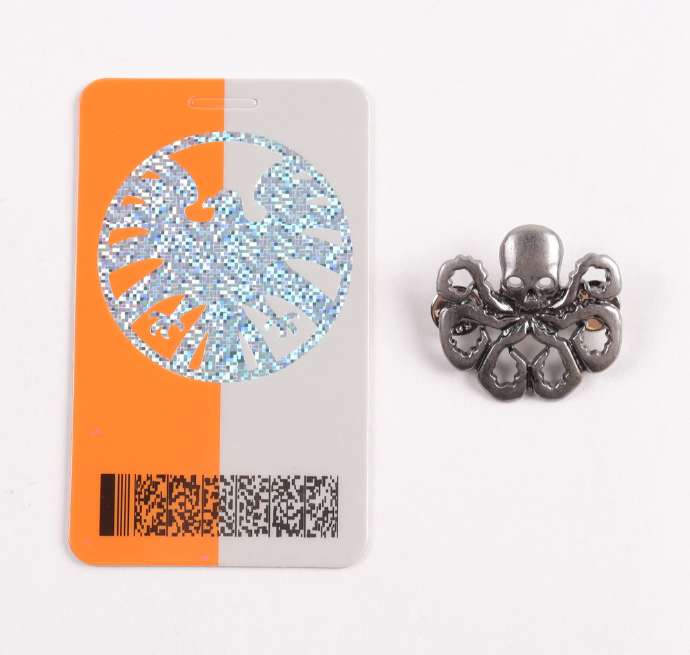 "Marvel Agents Of Shield" Hydra Pin & Hydra Security Card at PristineAuction.com "Marvel Agents Of Shield" Hydra Pin & Hydra Security Card at PristineAuction.com