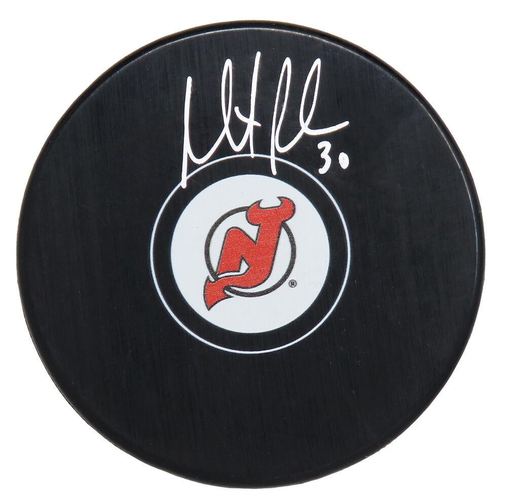 Martin Brodeur Signed Devils Logo Hockey Puck (Fanatics) at PristineAuction.com Martin Brodeur Signed Devils Logo Hockey Puck (Fanatics) at PristineAuction.com