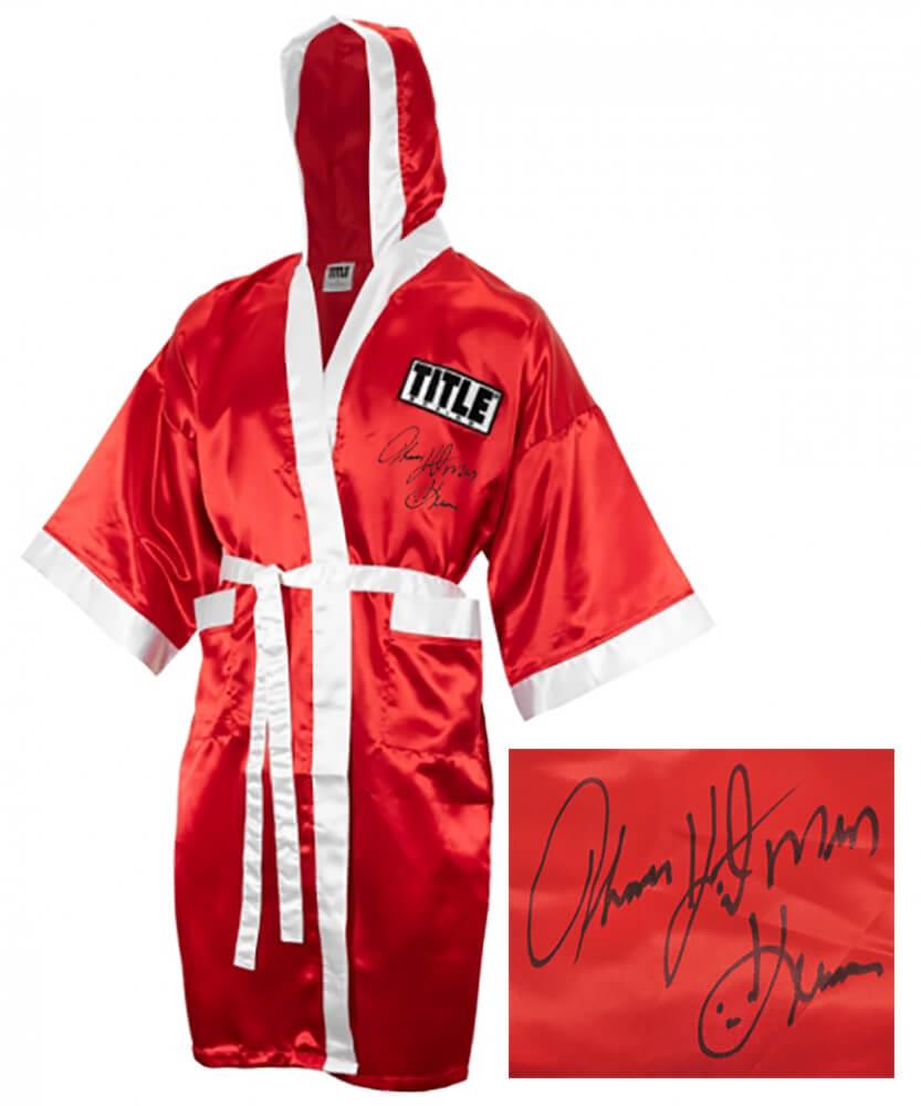 Thomas Hearns Signed Title Boxing Robe Inscribed "Hitman" (Schwartz) at PristineAuction.com Thomas Hearns Signed Title Boxing Robe Inscribed "Hitman" (Schwartz) at PristineAuction.com