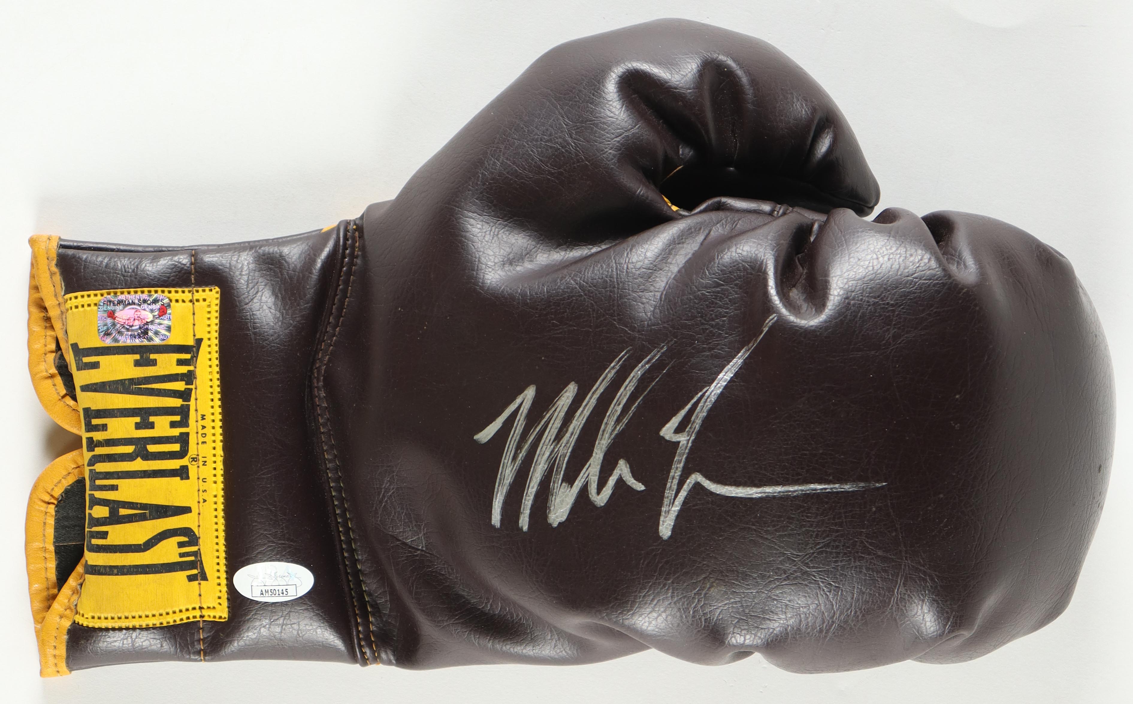 Mike Tyson Signed Everlast Boxing Glove (JSA & Tyson) at PristineAuction.com Mike Tyson Signed Everlast Boxing Glove (JSA & Tyson) at PristineAuction.com