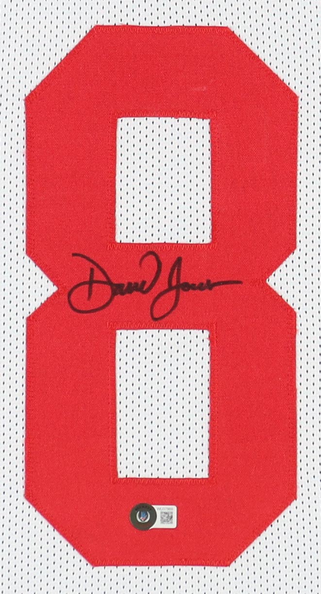 Daniel Jones Signed Custom Framed Jersey Display (Beckett) at PristineAuction.com Daniel Jones Signed Custom Framed Jersey Display (Beckett) at PristineAuction.com