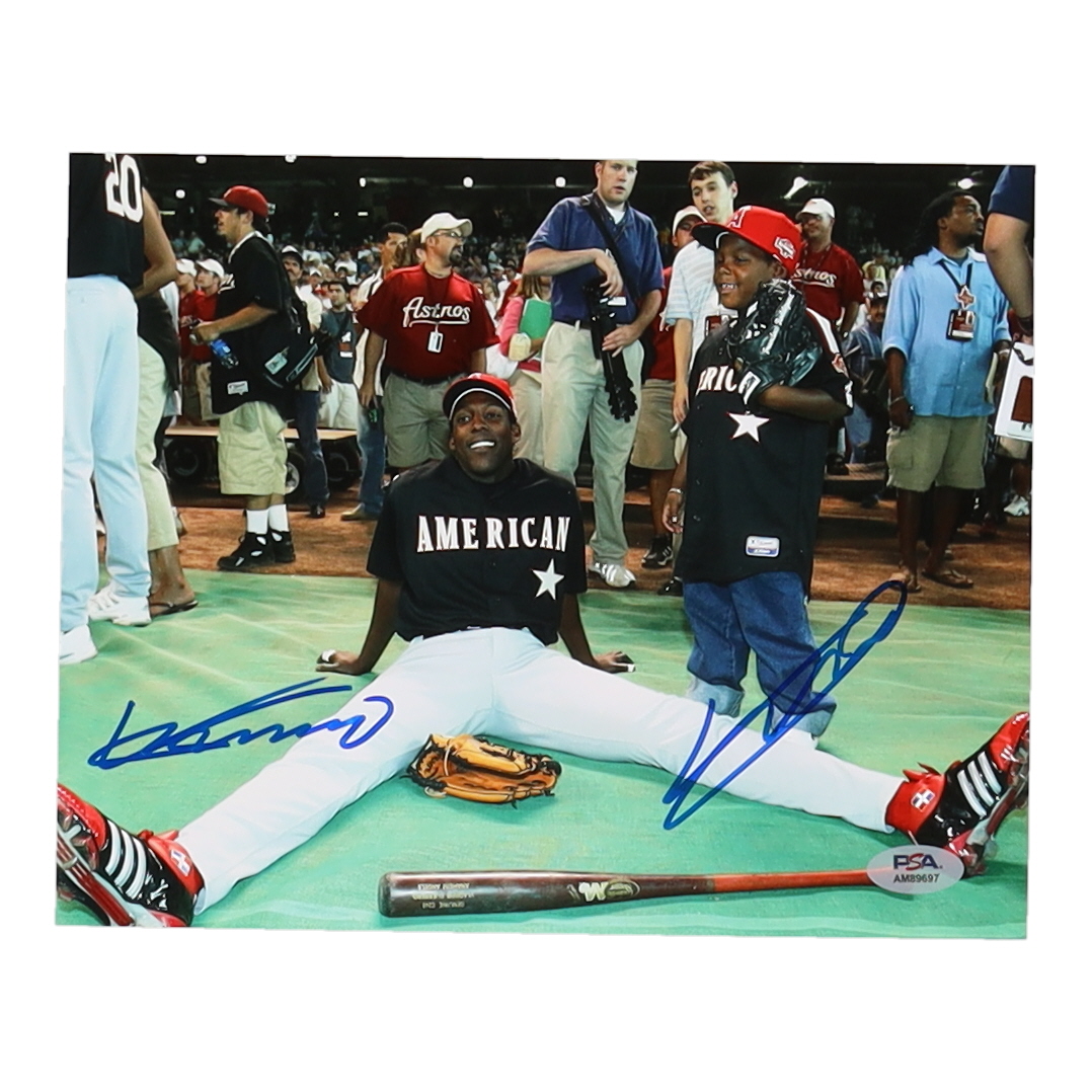 Vladimir Guerrero & Vladimir Guerrero Jr. Signed 8x10 Photo (PSA) at PristineAuction.com Vladimir Guerrero & Vladimir Guerrero Jr. Signed 8x10 Photo (PSA) at PristineAuction.com