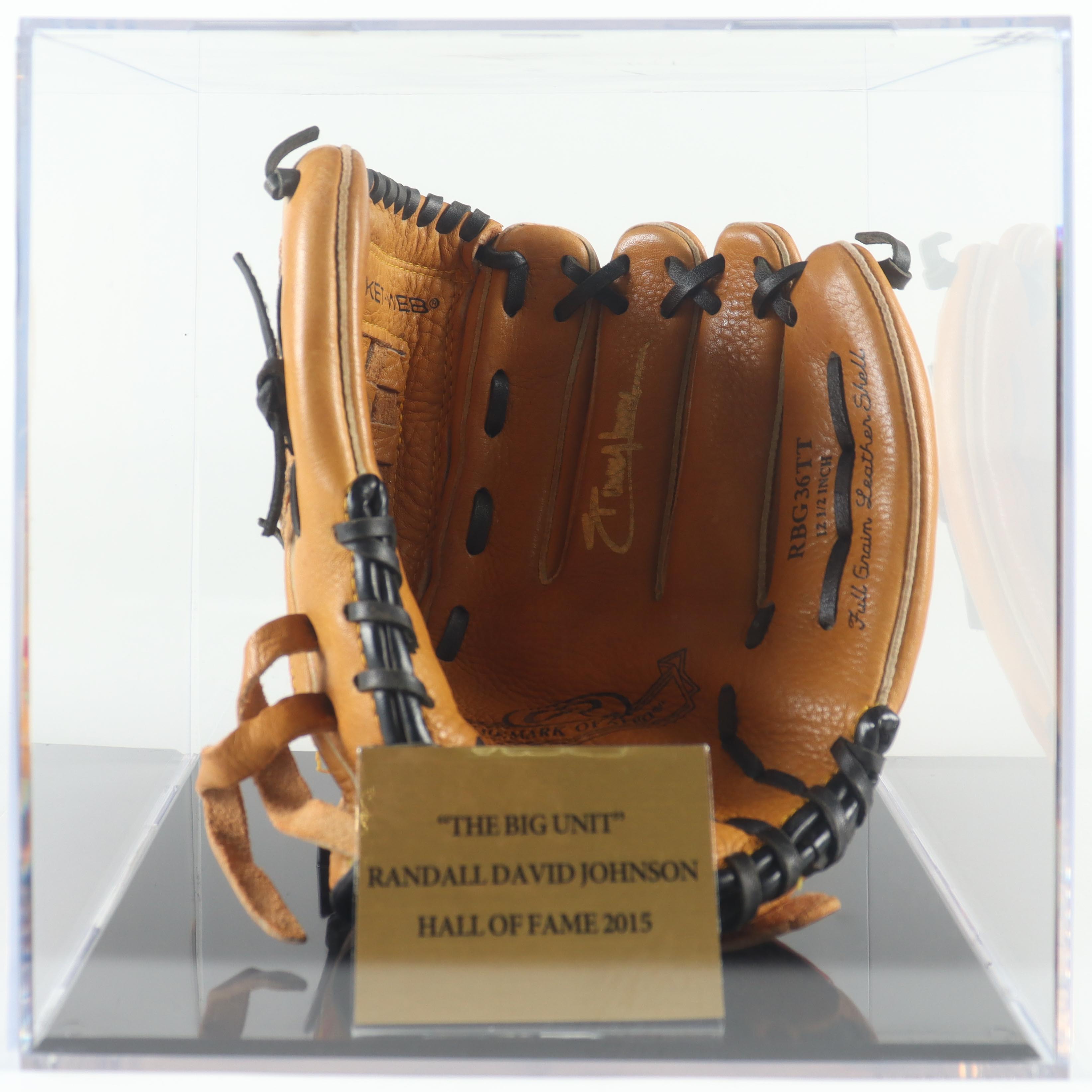 Randy Johnson Signed Rawling Baseball Glove With Display Case (Beckett) at PristineAuction.com Randy Johnson Signed Rawling Baseball Glove With Display Case (Beckett) at PristineAuction.com