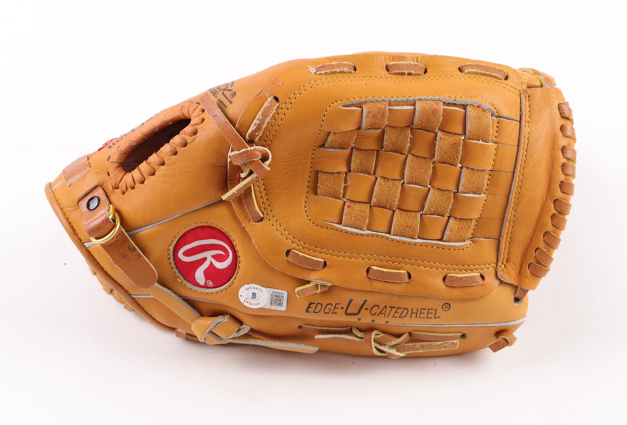 Randy Johnson Signed Rawling Baseball Glove (Beckett) at PristineAuction.com Randy Johnson Signed Rawling Baseball Glove (Beckett) at PristineAuction.com