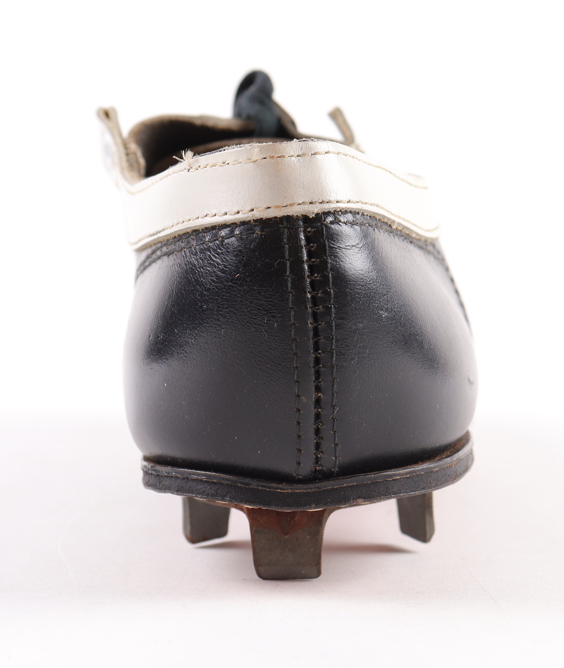 Al Kaline Signed Vintage Baseball Cleat Inscribed "HOF 80" (PSA) at PristineAuction.com Al Kaline Signed Vintage Baseball Cleat Inscribed "HOF 80" (PSA) at PristineAuction.com