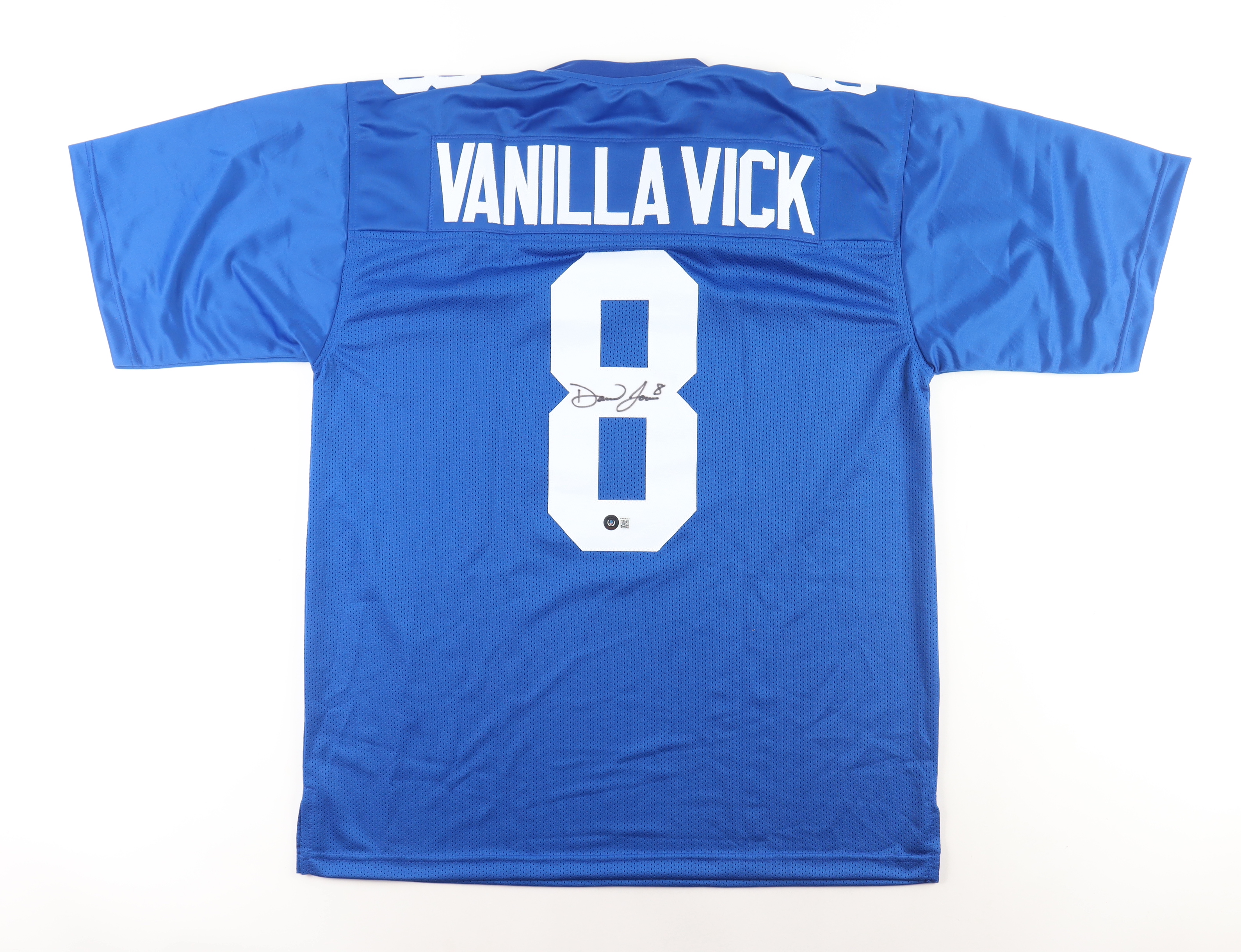 Daniel Jones Signed Jersey (Beckett) at PristineAuction.com Daniel Jones Signed Jersey (Beckett) at PristineAuction.com