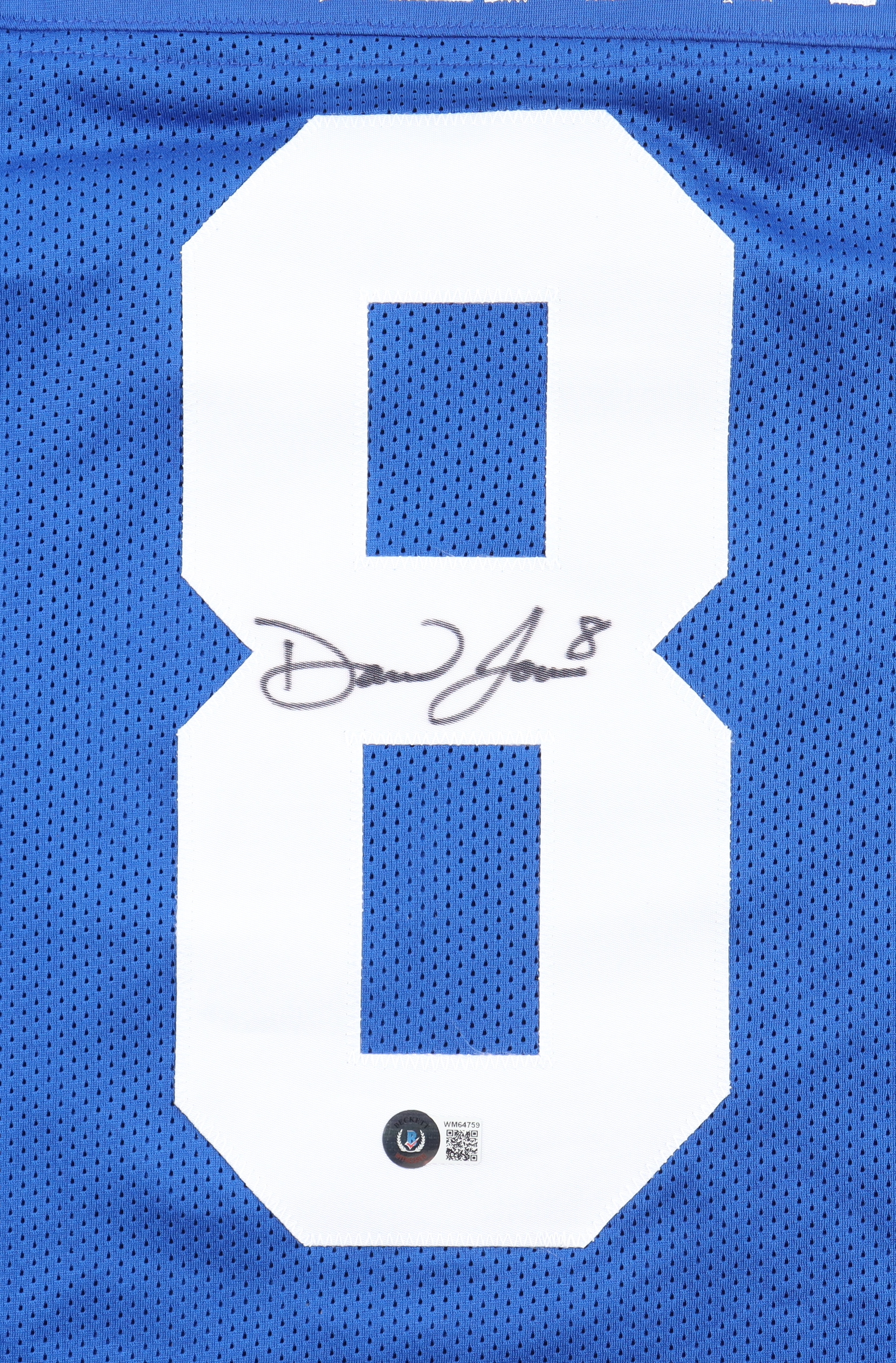Daniel Jones Signed Jersey (Beckett) at PristineAuction.com Daniel Jones Signed Jersey (Beckett) at PristineAuction.com