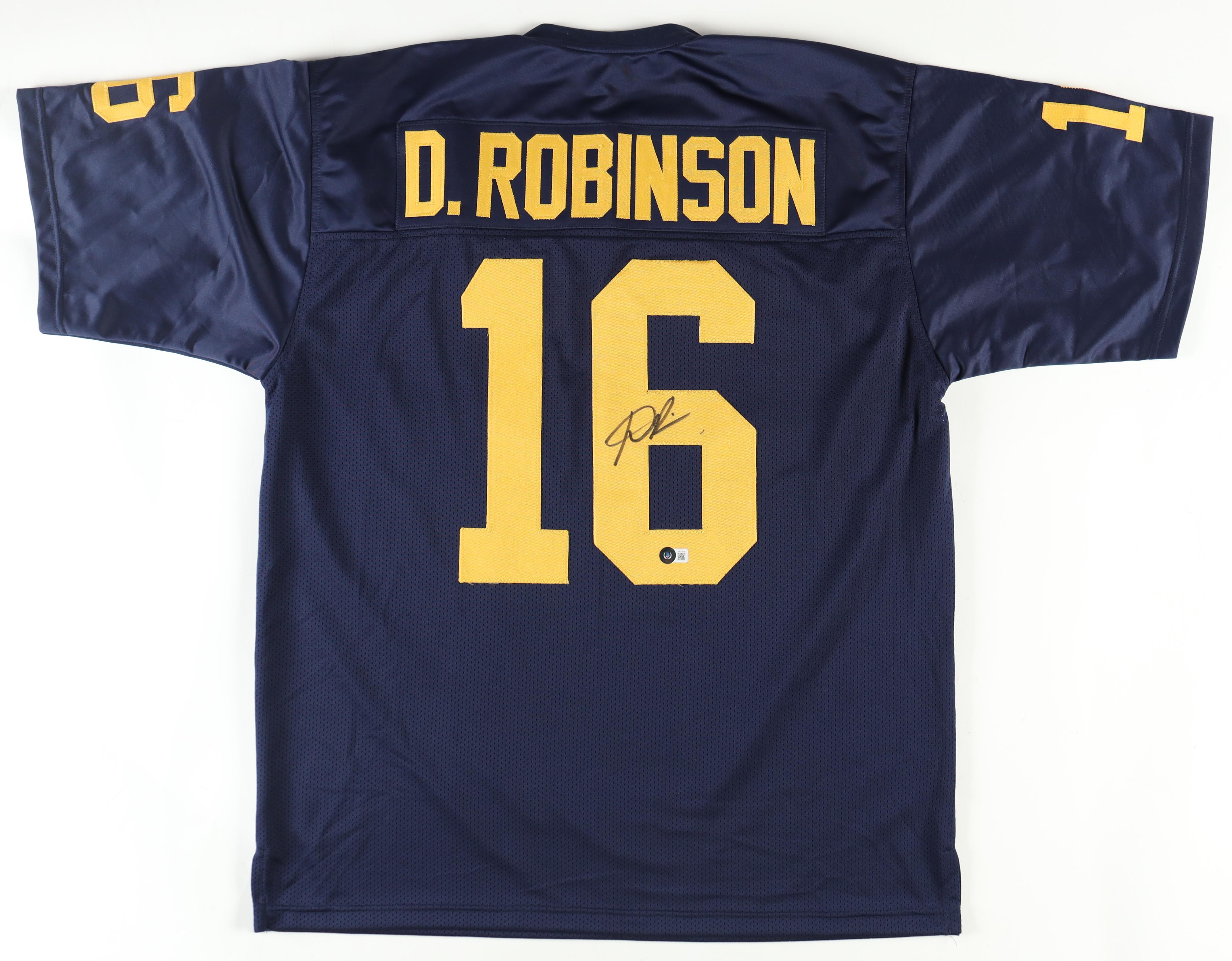 Denard Robinson Signed Jersey (Beckett) at PristineAuction.com Denard Robinson Signed Jersey (Beckett) at PristineAuction.com