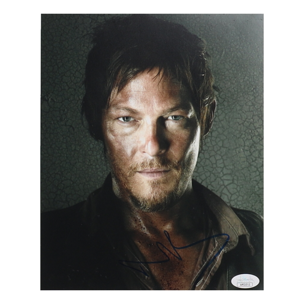 Norman Reedus Signed "The Walking Dead" 8x10 Photo (JSA) Pristine Auction