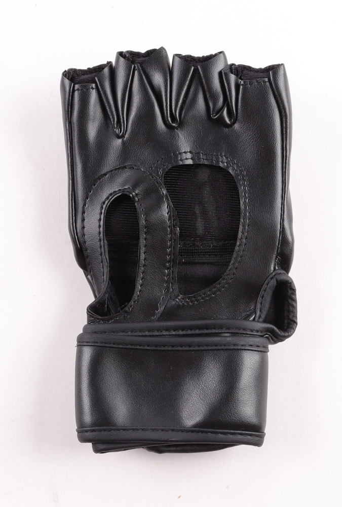 Frank Mir Signed UFC Glove (JSA) at PristineAuction.com Frank Mir Signed UFC Glove (JSA) at PristineAuction.com