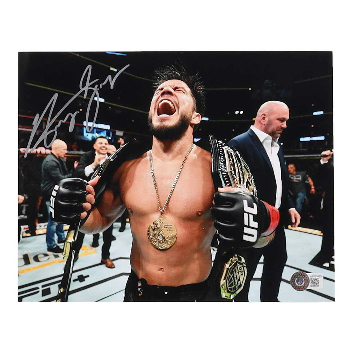 Henry Cejudo Signed UFC 8x10 Photo (Beckett) at PristineAuction.com Henry Cejudo Signed UFC 8x10 Photo (Beckett) at PristineAuction.com