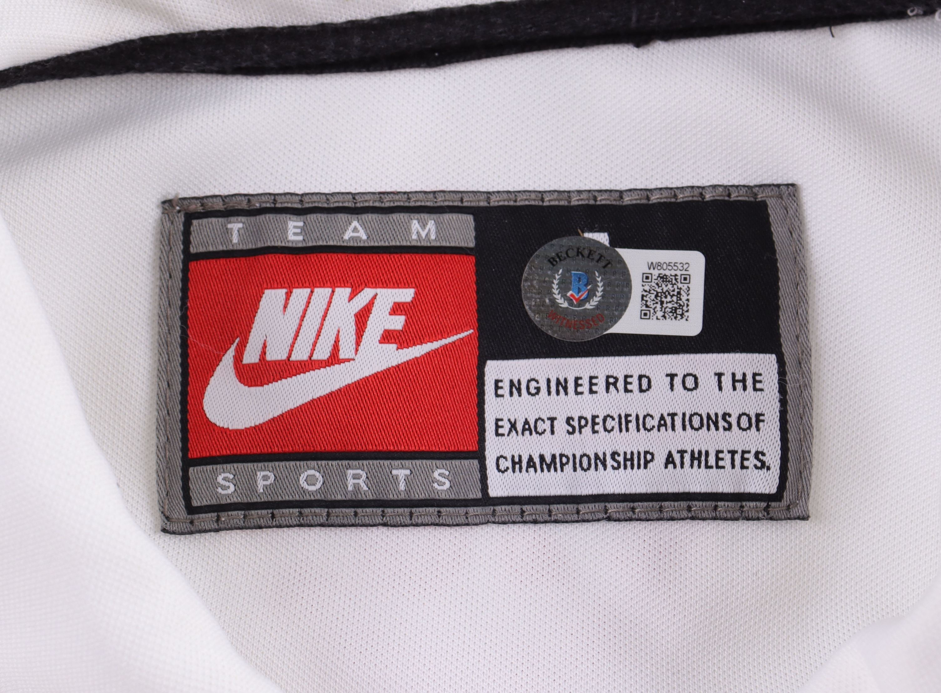 Julius "Dr. J" Erving Signed 76ers Warm-Up Jersey (Beckett) at PristineAuction.com Julius "Dr. J" Erving Signed 76ers Warm-Up Jersey (Beckett) at PristineAuction.com