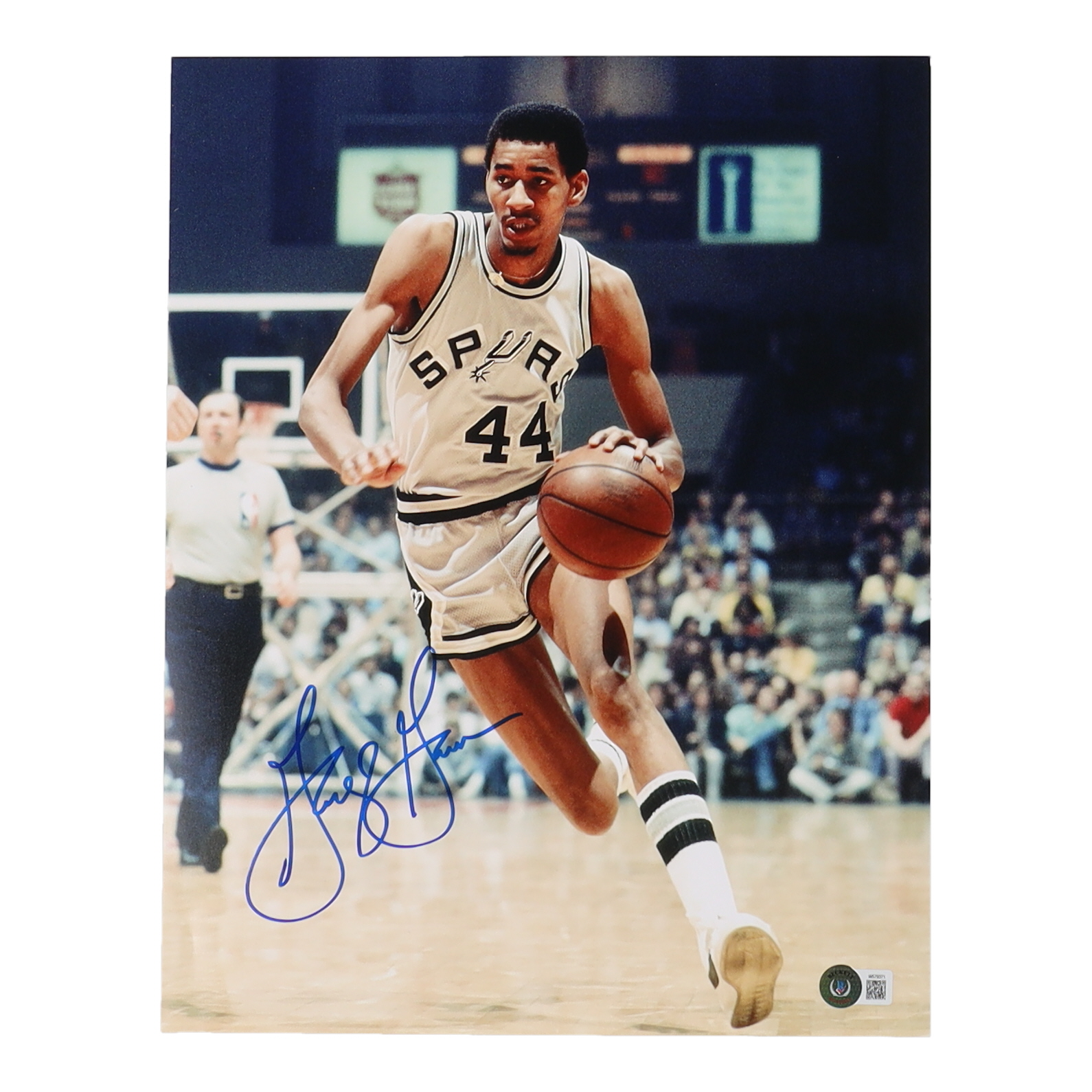 George Gervin Signed Spurs 11x14 Photo (Beckett) at PristineAuction.com George Gervin Signed Spurs 11x14 Photo (Beckett) at PristineAuction.com