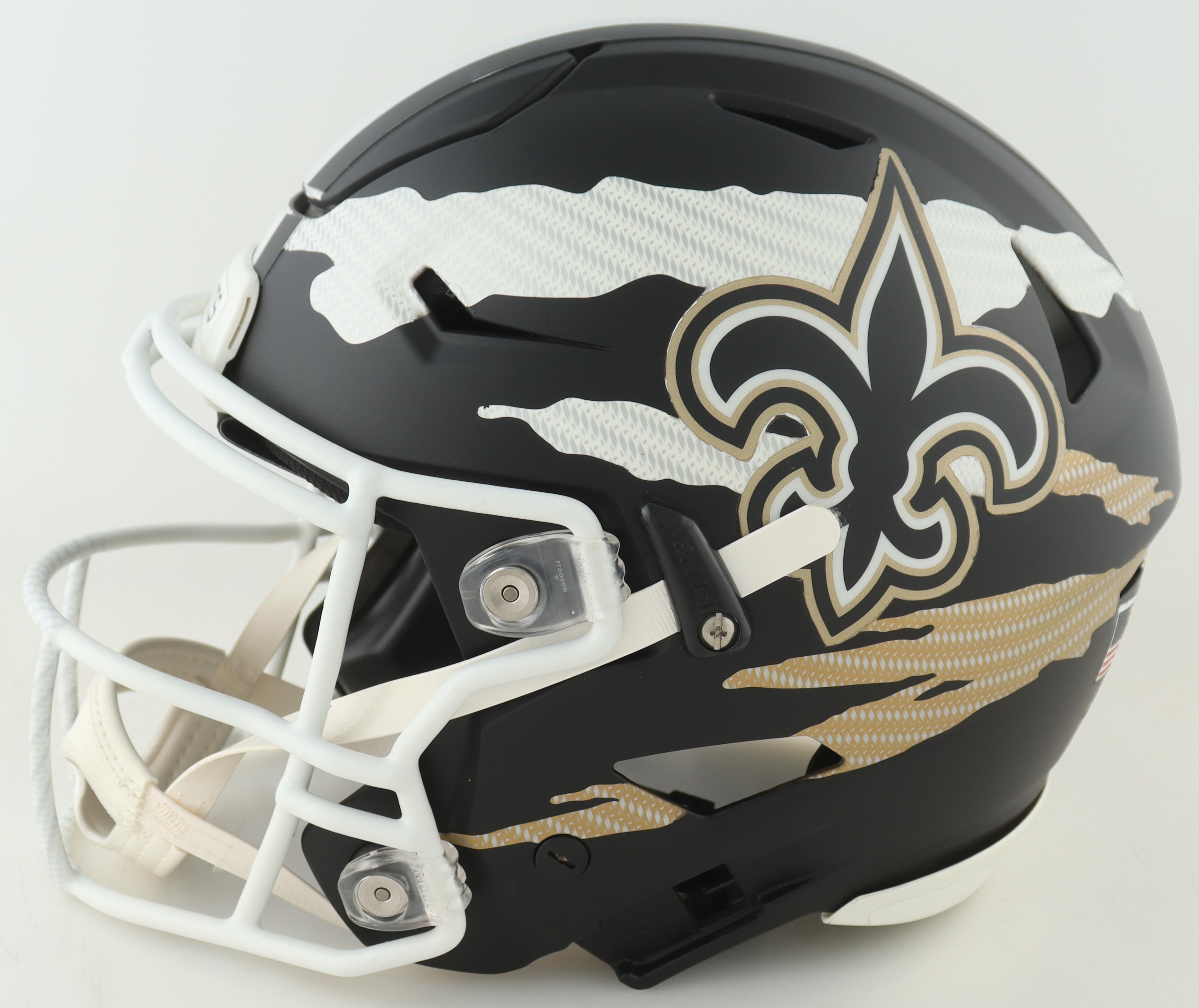 Michael Thomas Signed Saints Full-Size Authentic On-Field SpeedFlex Helmet (Beckett) at PristineAuction.com Michael Thomas Signed Saints Full-Size Authentic On-Field SpeedFlex Helmet (Beckett) at PristineAuction.com