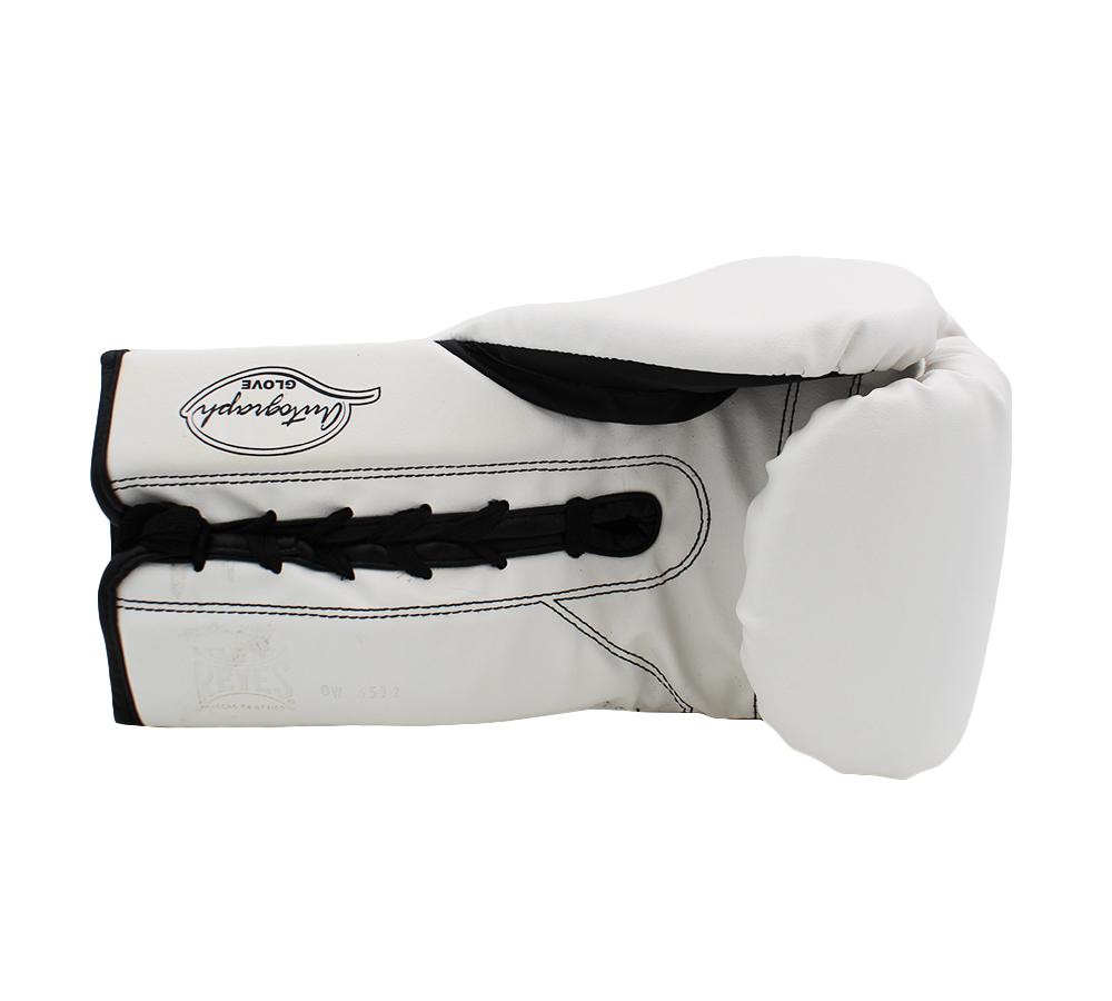 Floyd Mayweather Jr. Signed Cleto Reyes Boxing Glove (Beckett) at PristineAuction.com Floyd Mayweather Jr. Signed Cleto Reyes Boxing Glove (Beckett) at PristineAuction.com