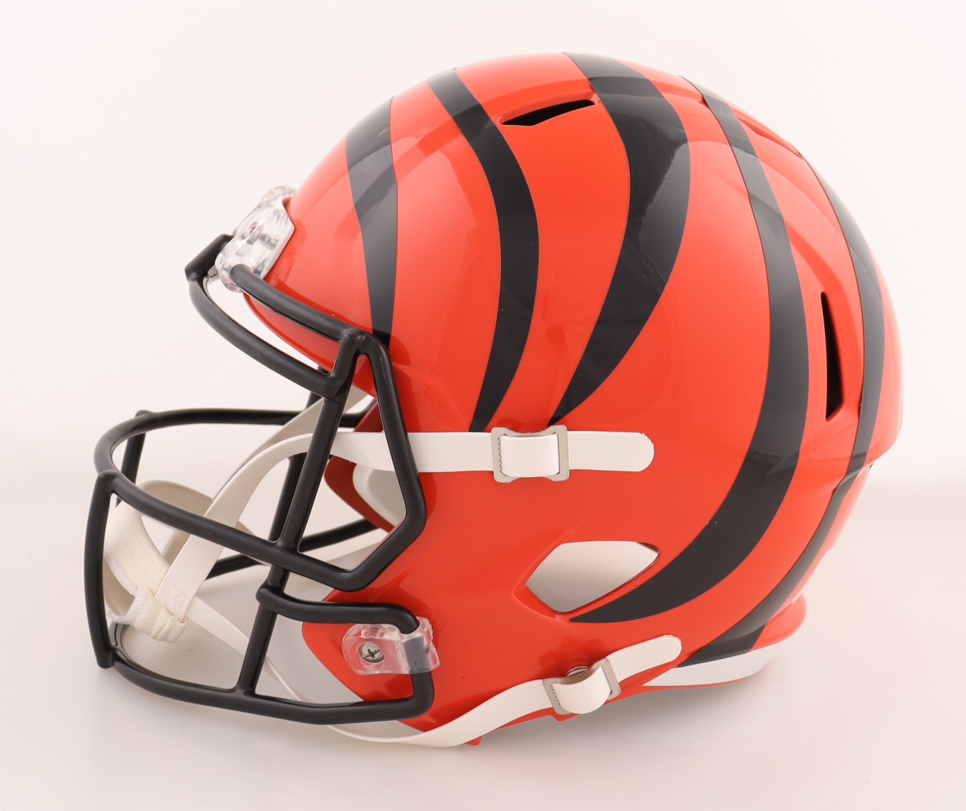 Chad "Ochocinco" Johnson Signed Bengals Full-Size Speed Helmet (PSA) at PristineAuction.com Chad "Ochocinco" Johnson Signed Bengals Full-Size Speed Helmet (PSA) at PristineAuction.com