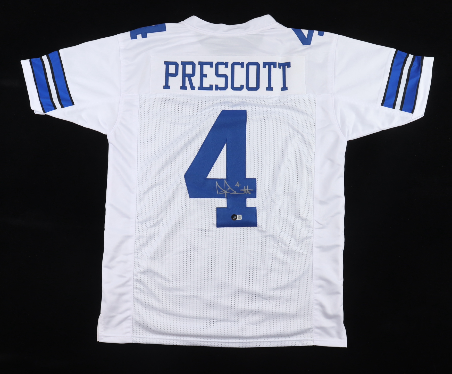 Dak Prescott Signed Jersey (Beckett) at PristineAuction.com Dak Prescott Signed Jersey (Beckett) at PristineAuction.com