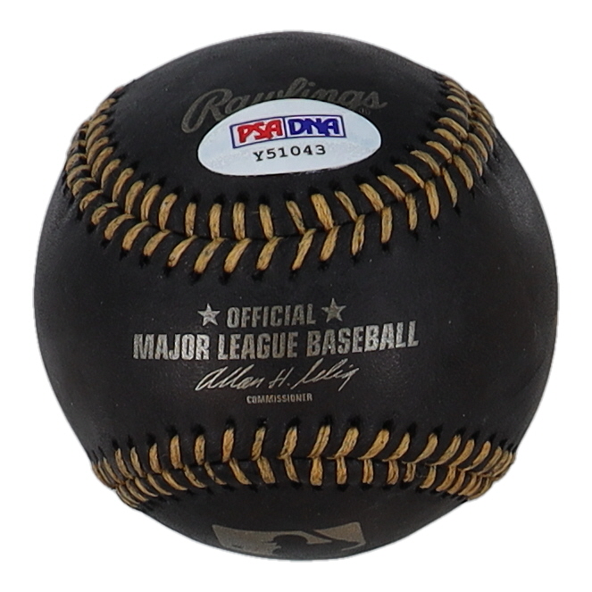 Steve Carlton Signed OML Black Leather Baseball (PSA) at PristineAuction.com Steve Carlton Signed OML Black Leather Baseball (PSA) at PristineAuction.com