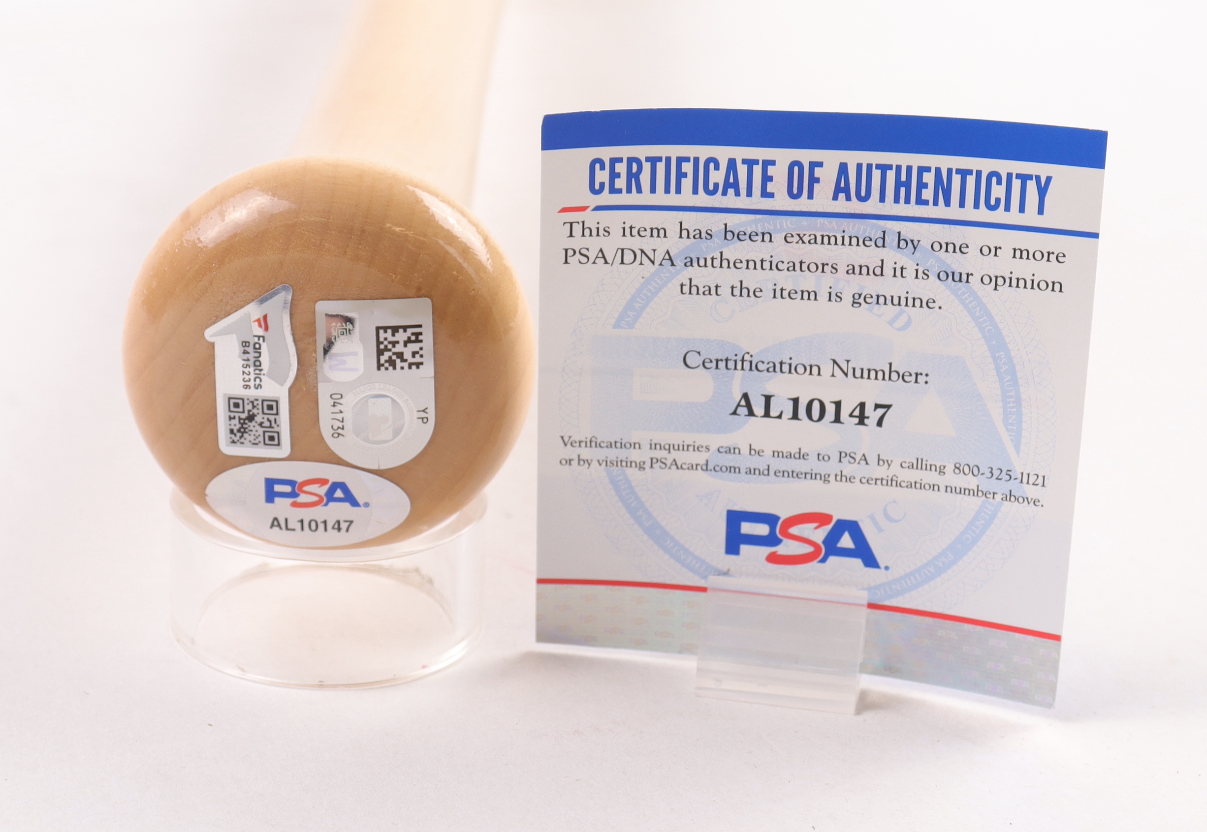 Ozzie Smith Signed Cooperstown Hall Of Fame Baseball Bat Inscribed "HOF 02" (PSA, MLB & Fanatics) at PristineAuction.com Ozzie Smith Signed Cooperstown Hall Of Fame Baseball Bat Inscribed "HOF 02" (PSA, MLB & Fanatics) at PristineAuction.com