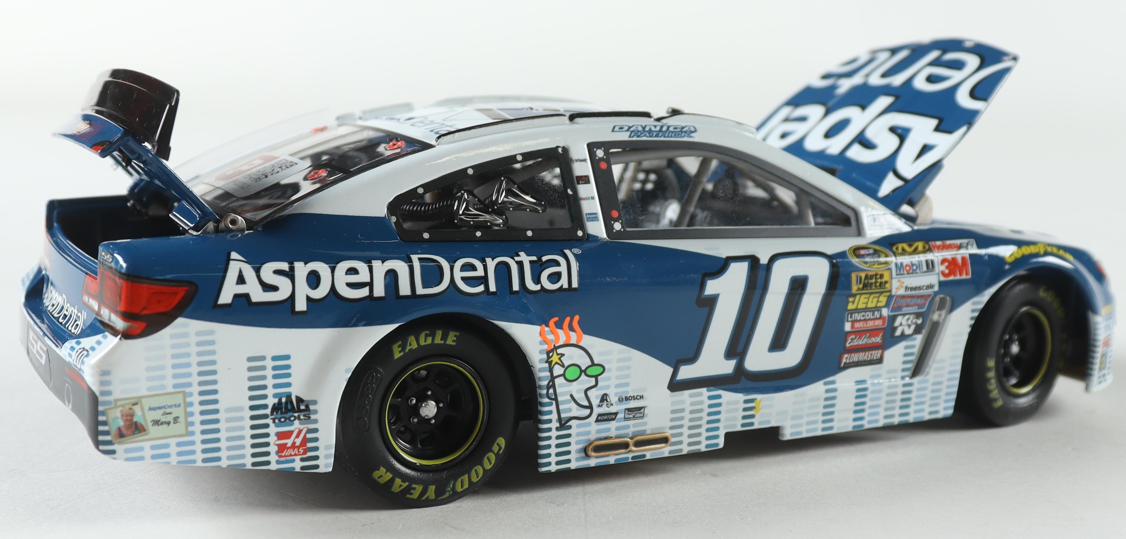 Danica Patrick Signed LE #10 Aspen Dental 2015 SS 1:24 Diecast Car (PA) at PristineAuction.com Danica Patrick Signed LE #10 Aspen Dental 2015 SS 1:24 Diecast Car (PA) at PristineAuction.com