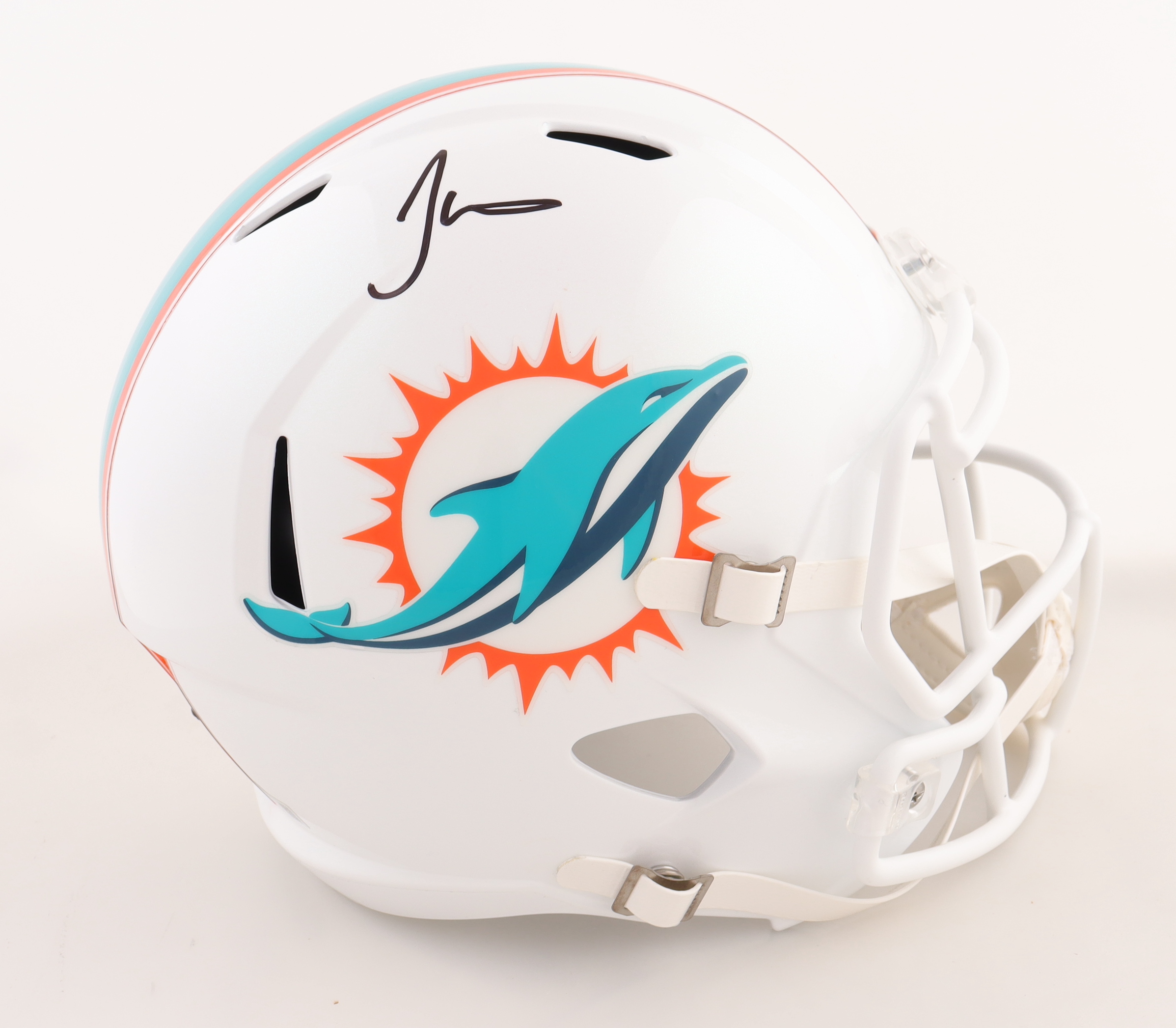 Tyreek Hill Signed Dolphins Full-Size Speed Helmet (Beckett) at PristineAuction.com Tyreek Hill Signed Dolphins Full-Size Speed Helmet (Beckett) at PristineAuction.com