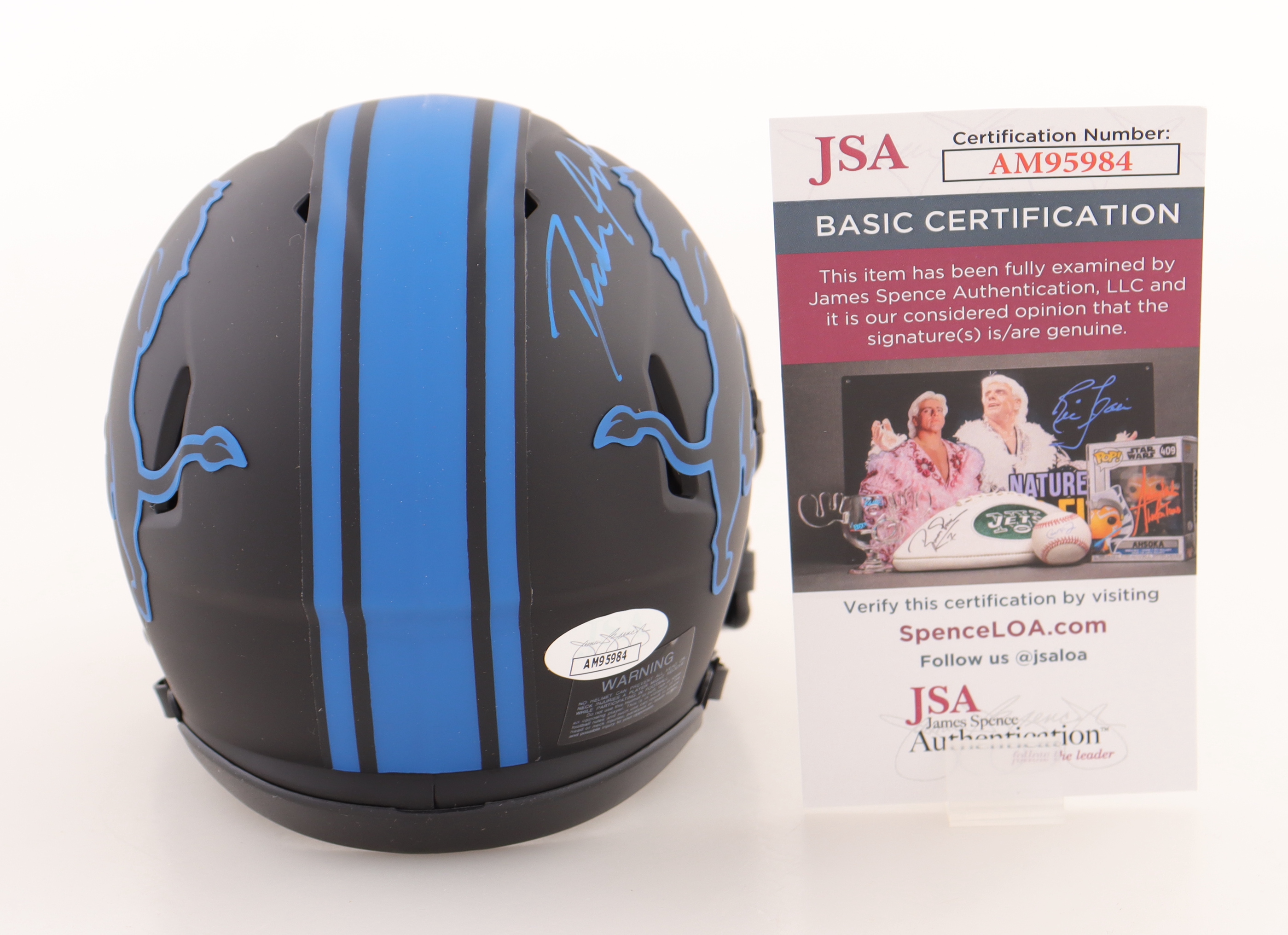 D'Andre Swift Signed Lions Eclipse Alternate Speed Mini Helmet Inscribed "Go Lions" (JSA) at PristineAuction.com D'Andre Swift Signed Lions Eclipse Alternate Speed Mini Helmet Inscribed "Go Lions" (JSA) at PristineAuction.com