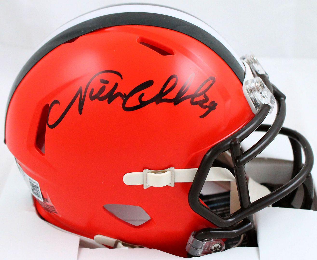 Nick Chubb Signed Browns Speed Mini Helmet (Beckett) at PristineAuction.com Nick Chubb Signed Browns Speed Mini Helmet (Beckett) at PristineAuction.com