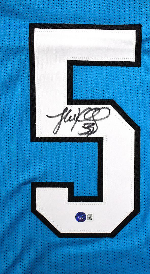 Luke Kuechly Signed Jersey (Beckett) at PristineAuction.com Luke Kuechly Signed Jersey (Beckett) at PristineAuction.com