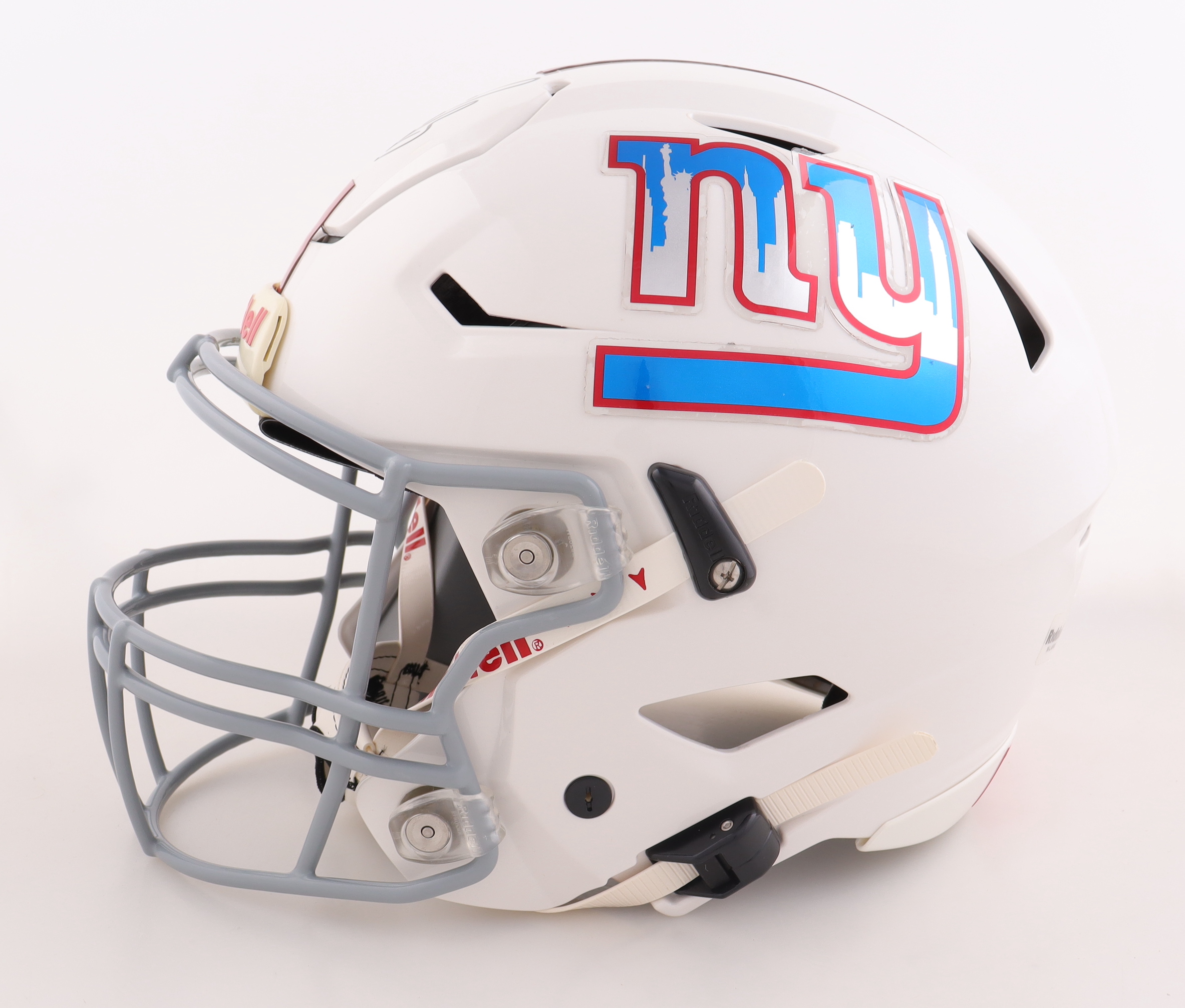 Saquon Barkley Signed New York Giants Full-Size Authentic On-Field SpeedFlex Helmet (Beckett) at PristineAuction.com Saquon Barkley Signed New York Giants Full-Size Authentic On-Field SpeedFlex Helmet (Beckett) at PristineAuction.com