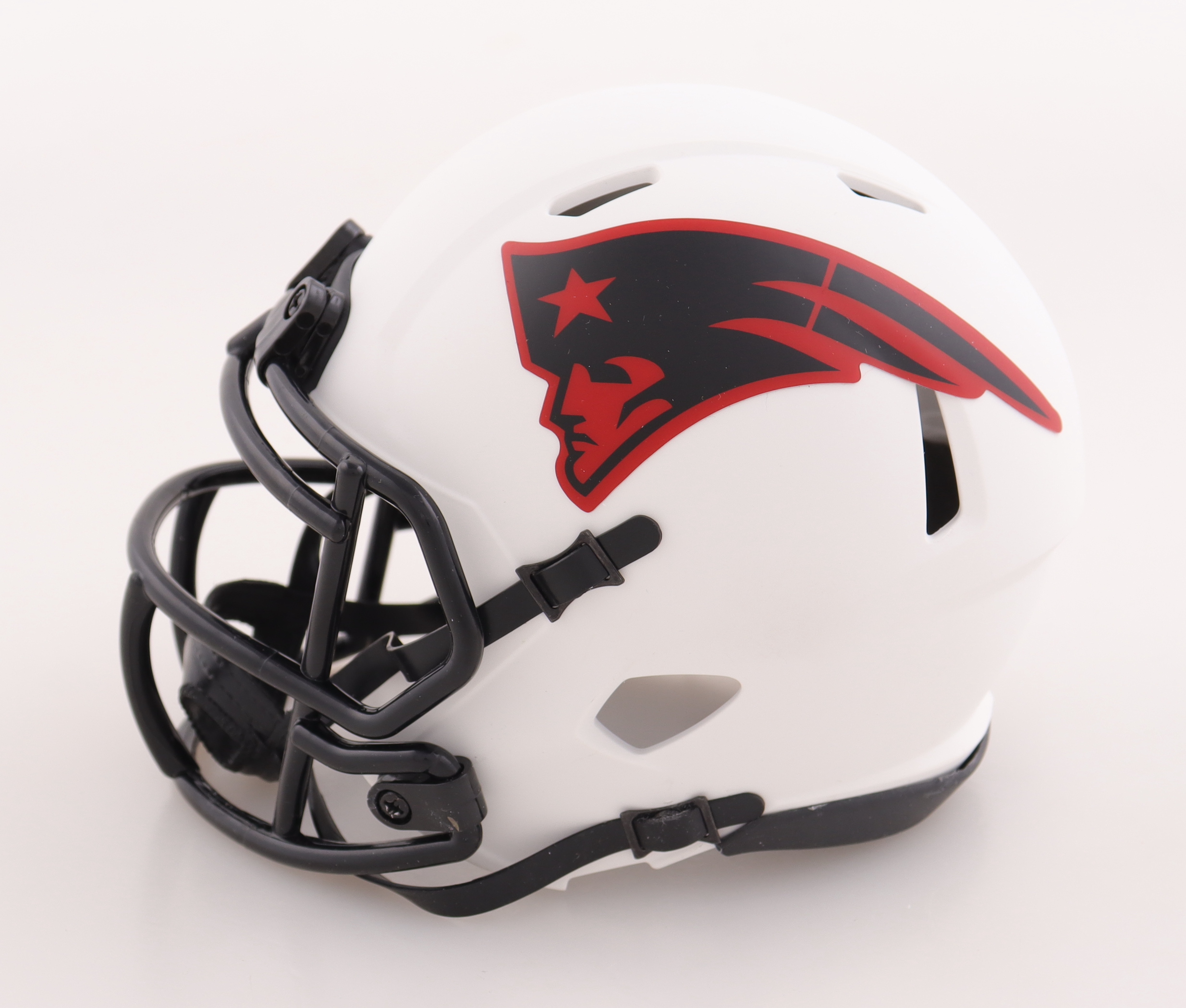 Jonnu Smith Signed Patriots Lunar Eclipse Alternate Speed Mini Helmet (Beckett) at PristineAuction.com Jonnu Smith Signed Patriots Lunar Eclipse Alternate Speed Mini Helmet (Beckett) at PristineAuction.com