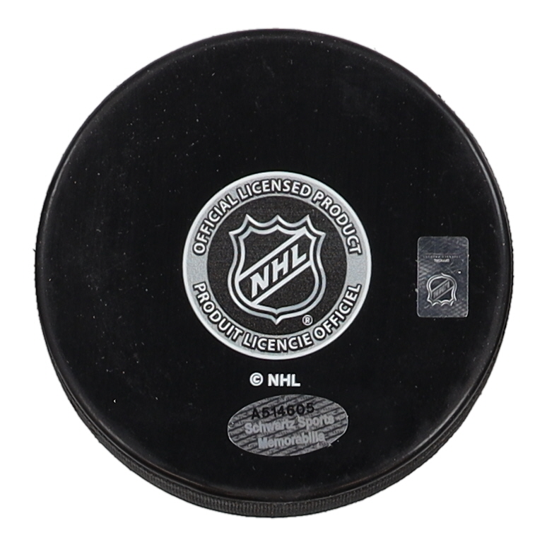 Dustin Byfuglien Signed Jets Logo Hockey Puck (Schwartz) at PristineAuction.com Dustin Byfuglien Signed Jets Logo Hockey Puck (Schwartz) at PristineAuction.com
