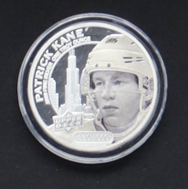 Patrick Kane LE 2017 Upper Deck Cook Islands $5 Five Dollar One Troy Oz .9999 Fine Silver Coin at PristineAuction.com Patrick Kane LE 2017 Upper Deck Cook Islands $5 Five Dollar One Troy Oz .9999 Fine Silver Coin at PristineAuction.com