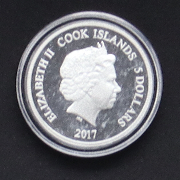 Patrick Kane LE 2017 Upper Deck Cook Islands $5 Five Dollar One Troy Oz .9999 Fine Silver Coin at PristineAuction.com Patrick Kane LE 2017 Upper Deck Cook Islands $5 Five Dollar One Troy Oz .9999 Fine Silver Coin at PristineAuction.com