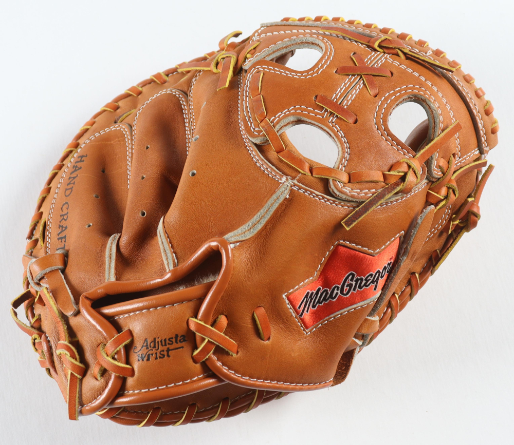 1970 MacGregor MM100 Catchers Mitt Unused Condition Pristine Auction