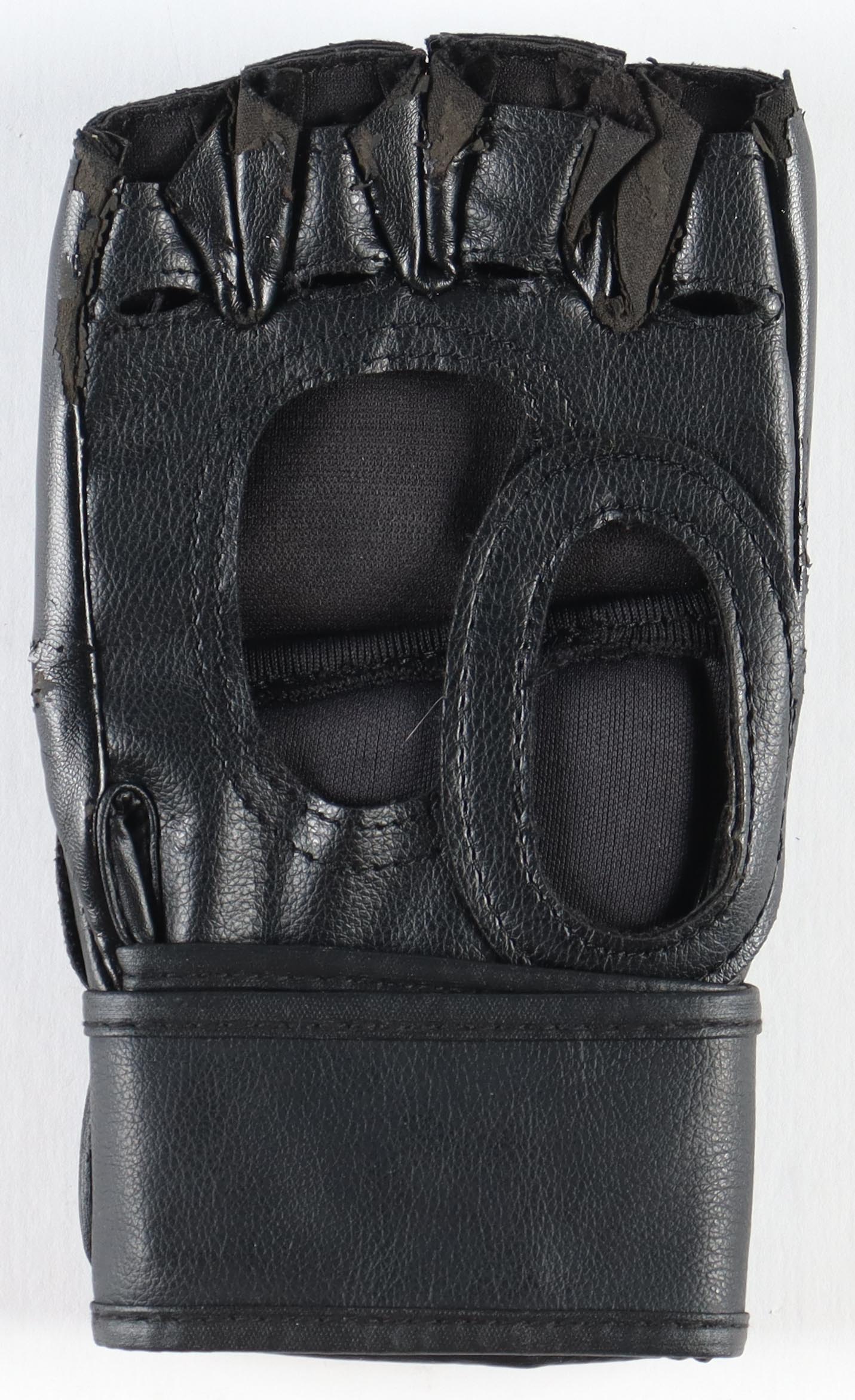 Bruce Buffer Signed UFC Glove (PSA) at PristineAuction.com Bruce Buffer Signed UFC Glove (PSA) at PristineAuction.com