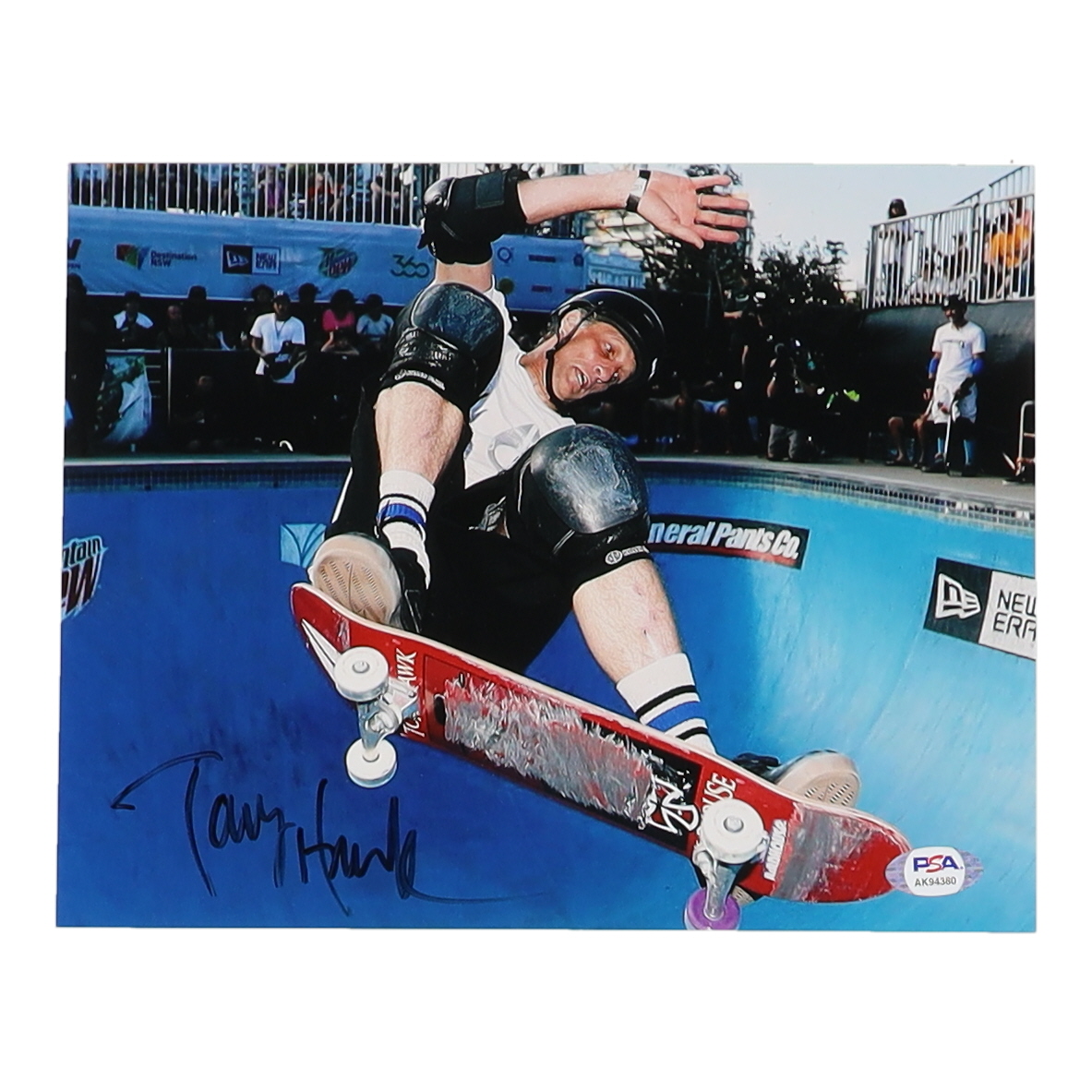 Tony Hawk Signed 8x10 Photo (PSA) at PristineAuction.com Tony Hawk Signed 8x10 Photo (PSA) at PristineAuction.com