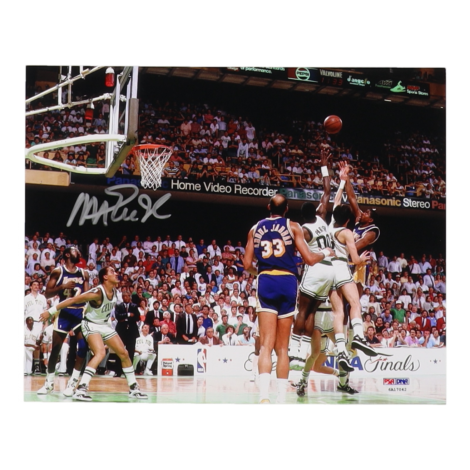 Magic Johnson Signed Lakers 8x10 Photo (PSA) at PristineAuction.com Magic Johnson Signed Lakers 8x10 Photo (PSA) at PristineAuction.com