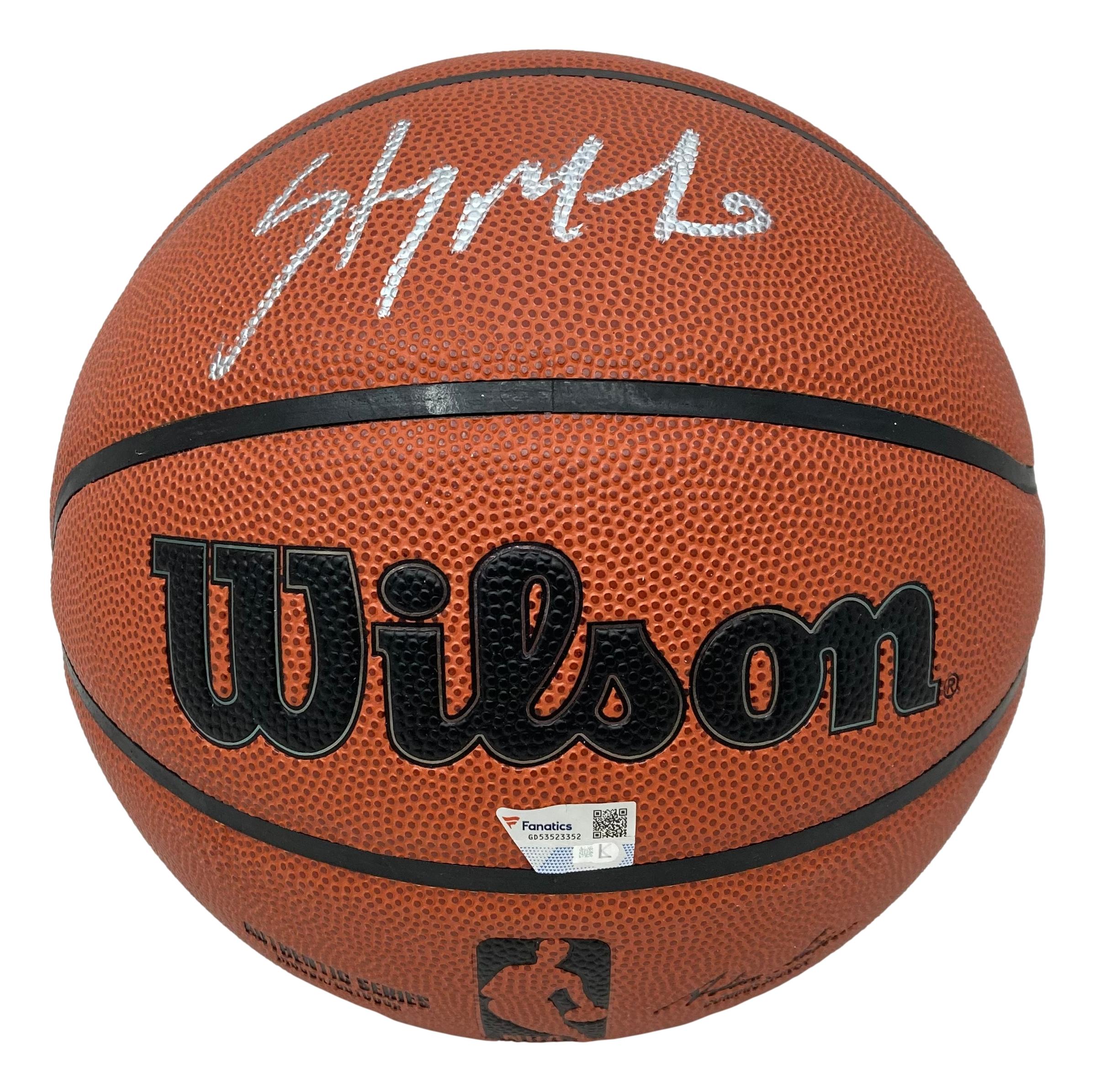 Carmelo Anthony Signed NBA Basketball (Fanatics) at PristineAuction.com Carmelo Anthony Signed NBA Basketball (Fanatics) at PristineAuction.com