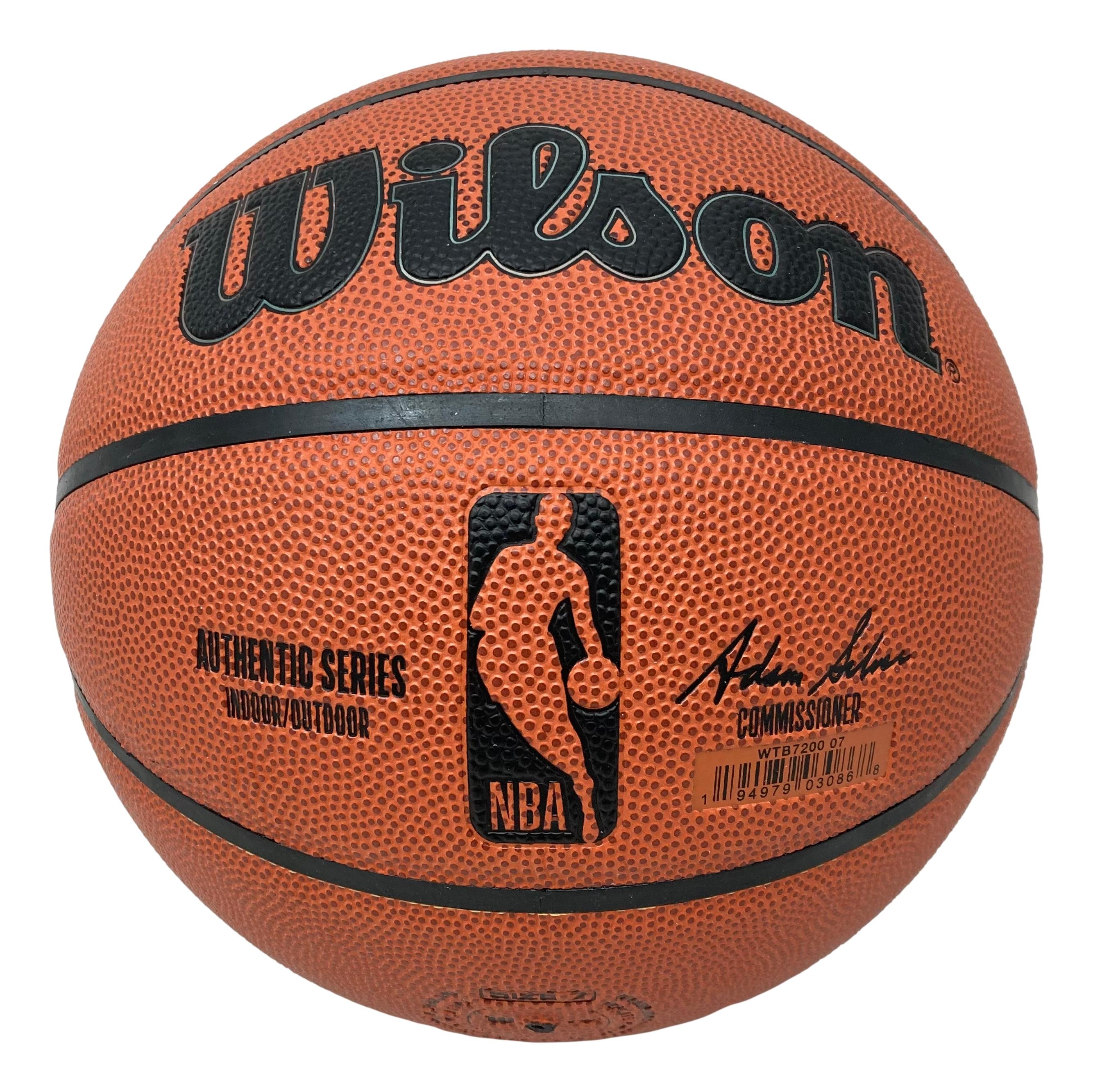 Carmelo Anthony Signed NBA Basketball (Fanatics) at PristineAuction.com Carmelo Anthony Signed NBA Basketball (Fanatics) at PristineAuction.com