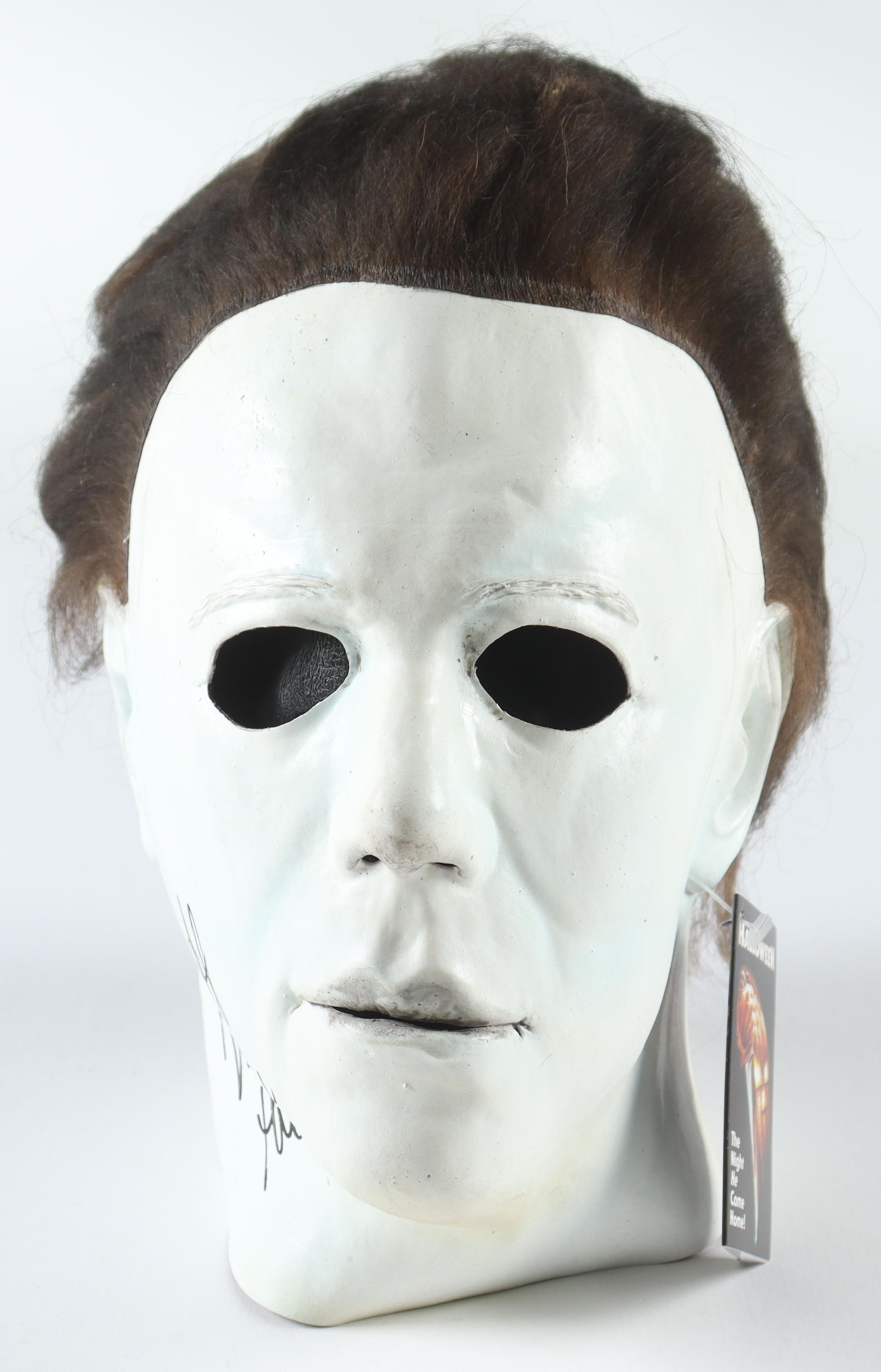 Nick Castle Signed "Halloween" Michael Meyers Mask Inscribed "The Shape" (Beckett) at PristineAuction.com Nick Castle Signed "Halloween" Michael Meyers Mask Inscribed "The Shape" (Beckett) at PristineAuction.com
