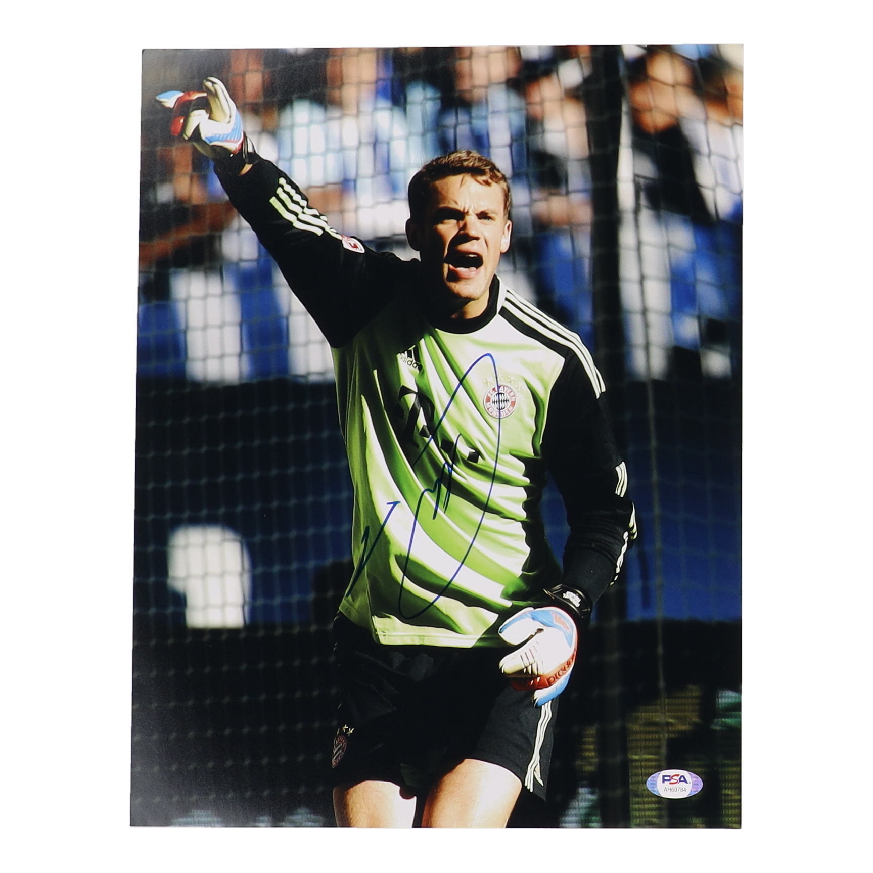 Manuel Neuer Signed FC Bayern Munich 11x14 Photo (PSA) at PristineAuction.com Manuel Neuer Signed FC Bayern Munich 11x14 Photo (PSA) at PristineAuction.com