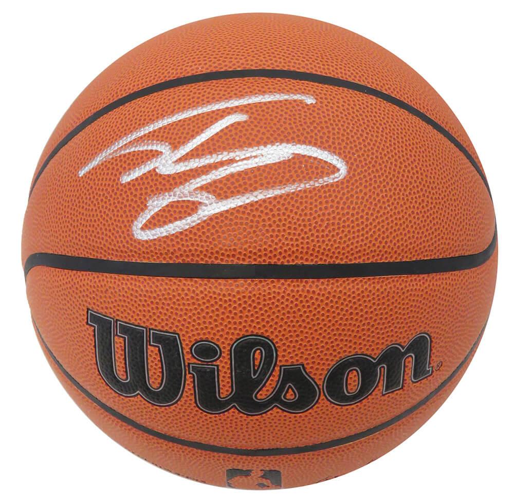 Shaquille O'Neal Signed NBA Basketball (Schwartz) at PristineAuction.com Shaquille O'Neal Signed NBA Basketball (Schwartz) at PristineAuction.com