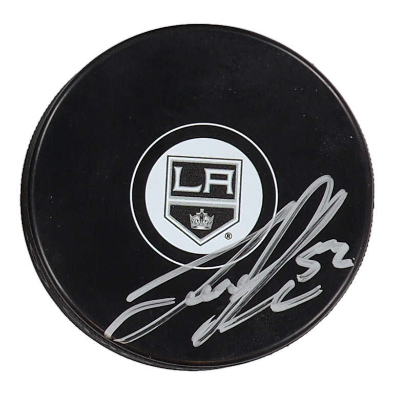 Luke Schenn Signed Kings Logo Hockey Puck (PSA) at PristineAuction.com Luke Schenn Signed Kings Logo Hockey Puck (PSA) at PristineAuction.com