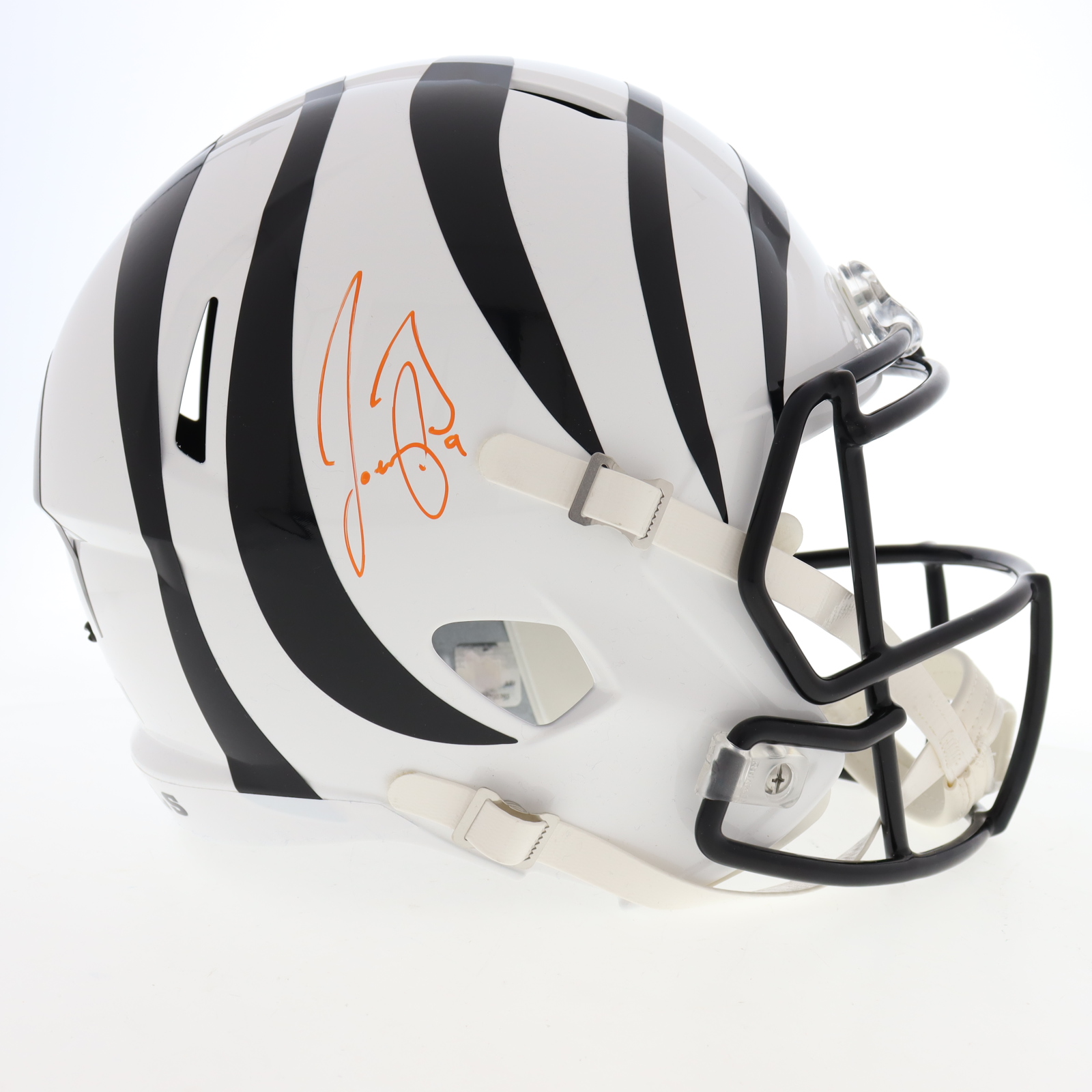 Joe Burrow Signed Bengals Full-Size Speed Helmet (Fanatics) at PristineAuction.com Joe Burrow Signed Bengals Full-Size Speed Helmet (Fanatics) at PristineAuction.com