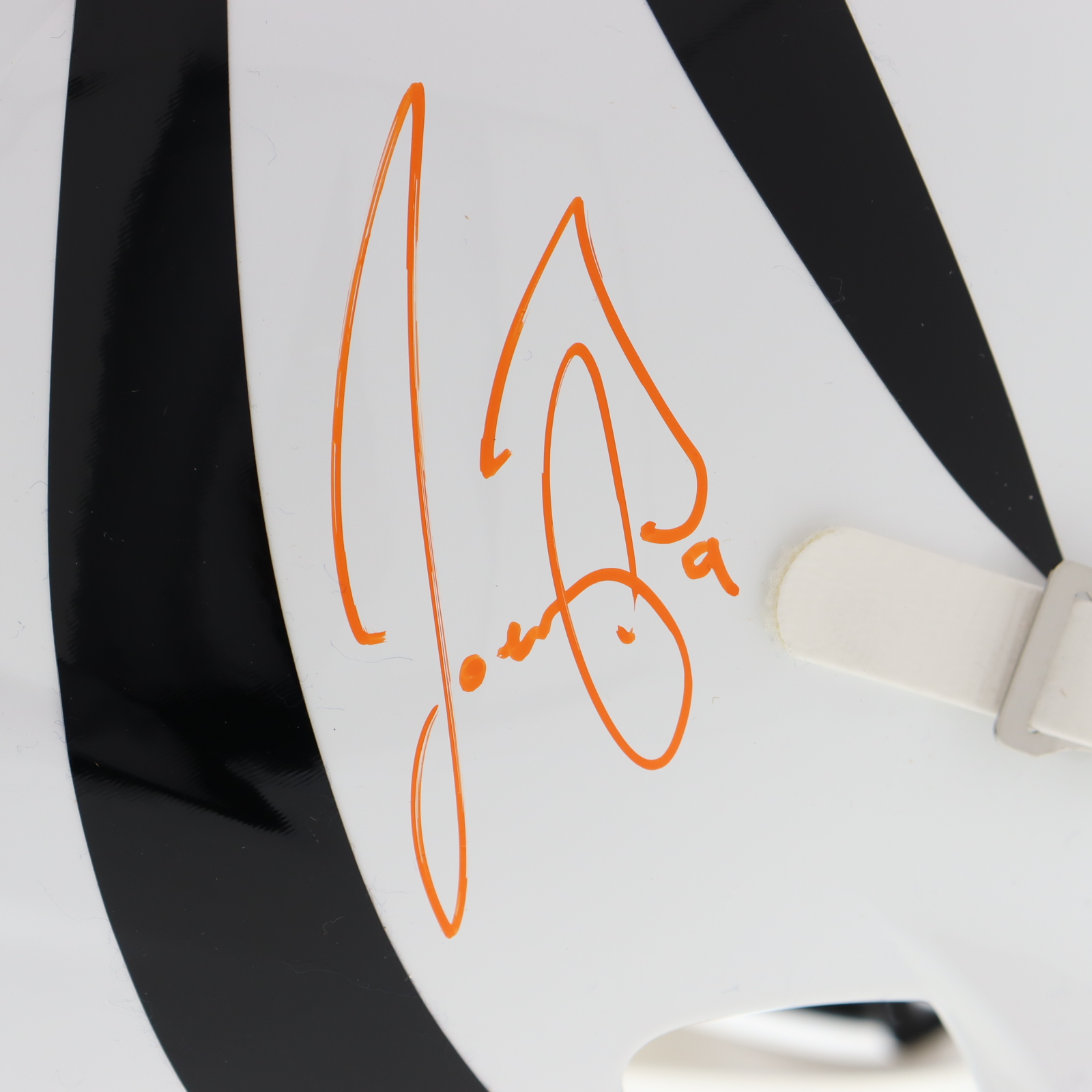 Joe Burrow Signed Bengals Full-Size Speed Helmet (Fanatics) at PristineAuction.com Joe Burrow Signed Bengals Full-Size Speed Helmet (Fanatics) at PristineAuction.com